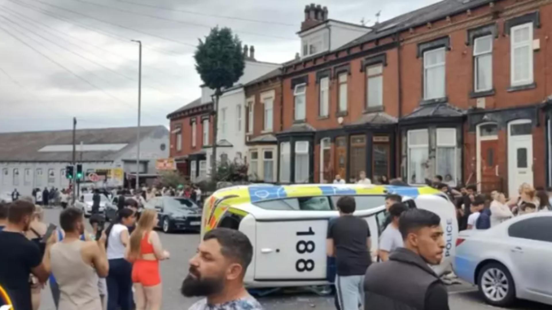 Români REȚINUȚI după scandalul uriaș cu polițiștii în Leeds, Anglia. Anunțul MAE