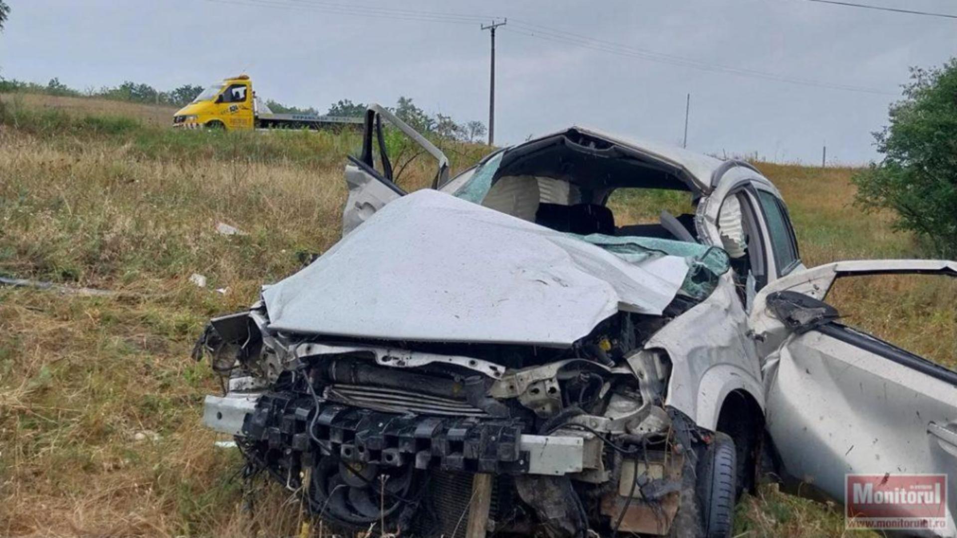 Accident dezastruos provocat de un șofer beat și fără permis. În mașină se afla și un minor