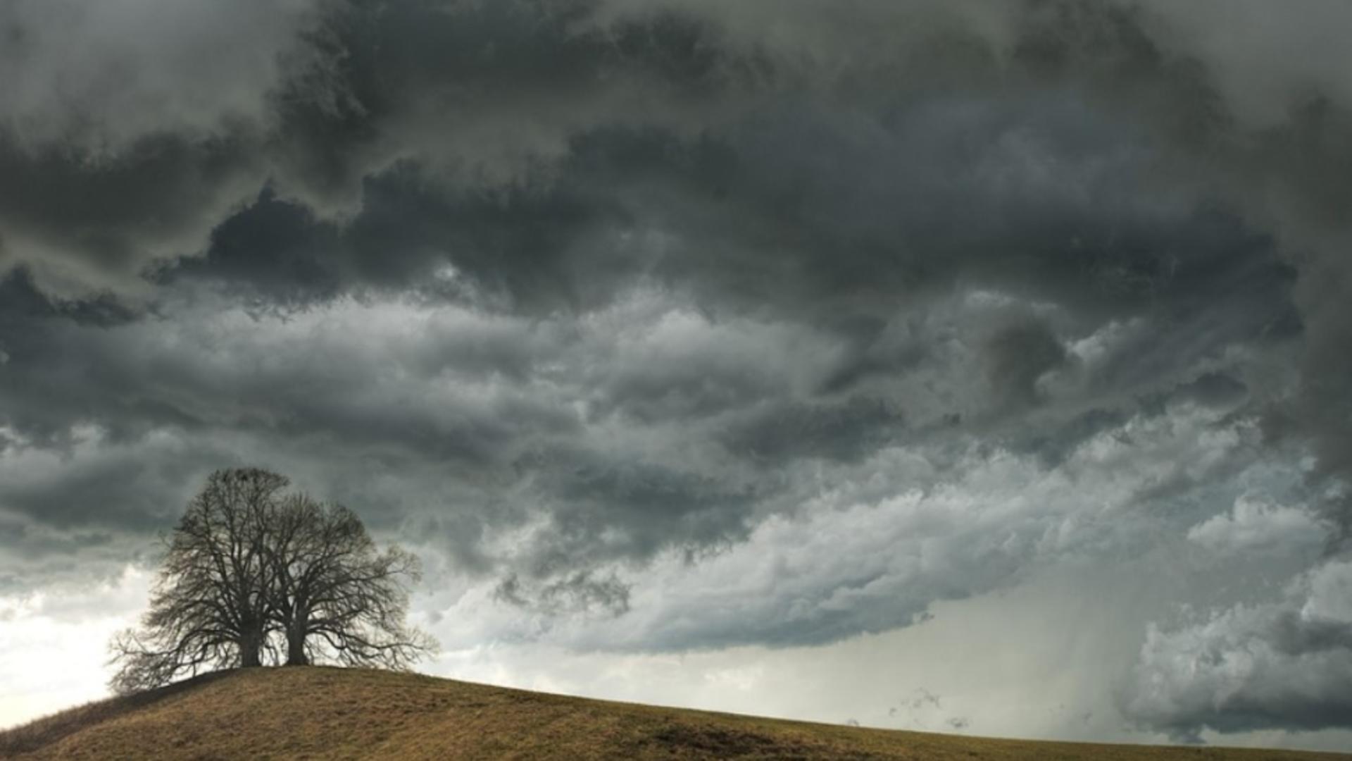 Prognoza meteo 2 iulie. România extremelor: furtuni cu grindină și caniculă sufocantă