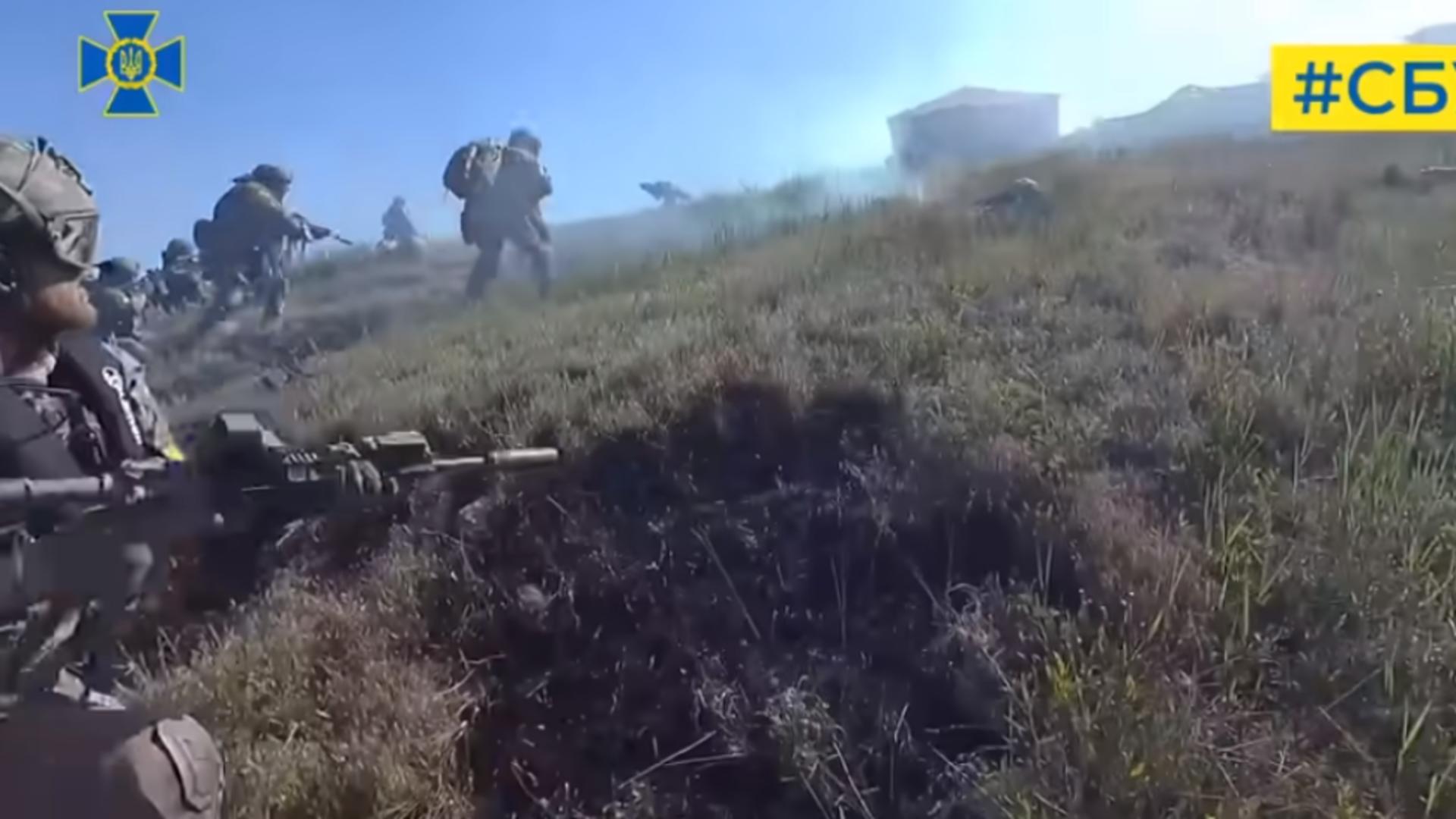 Ucrainenii au filmat operațiunea de eliberare a Insulei Șerpilor. VIDEO care rivalizează cu cele mai vestite scene de război