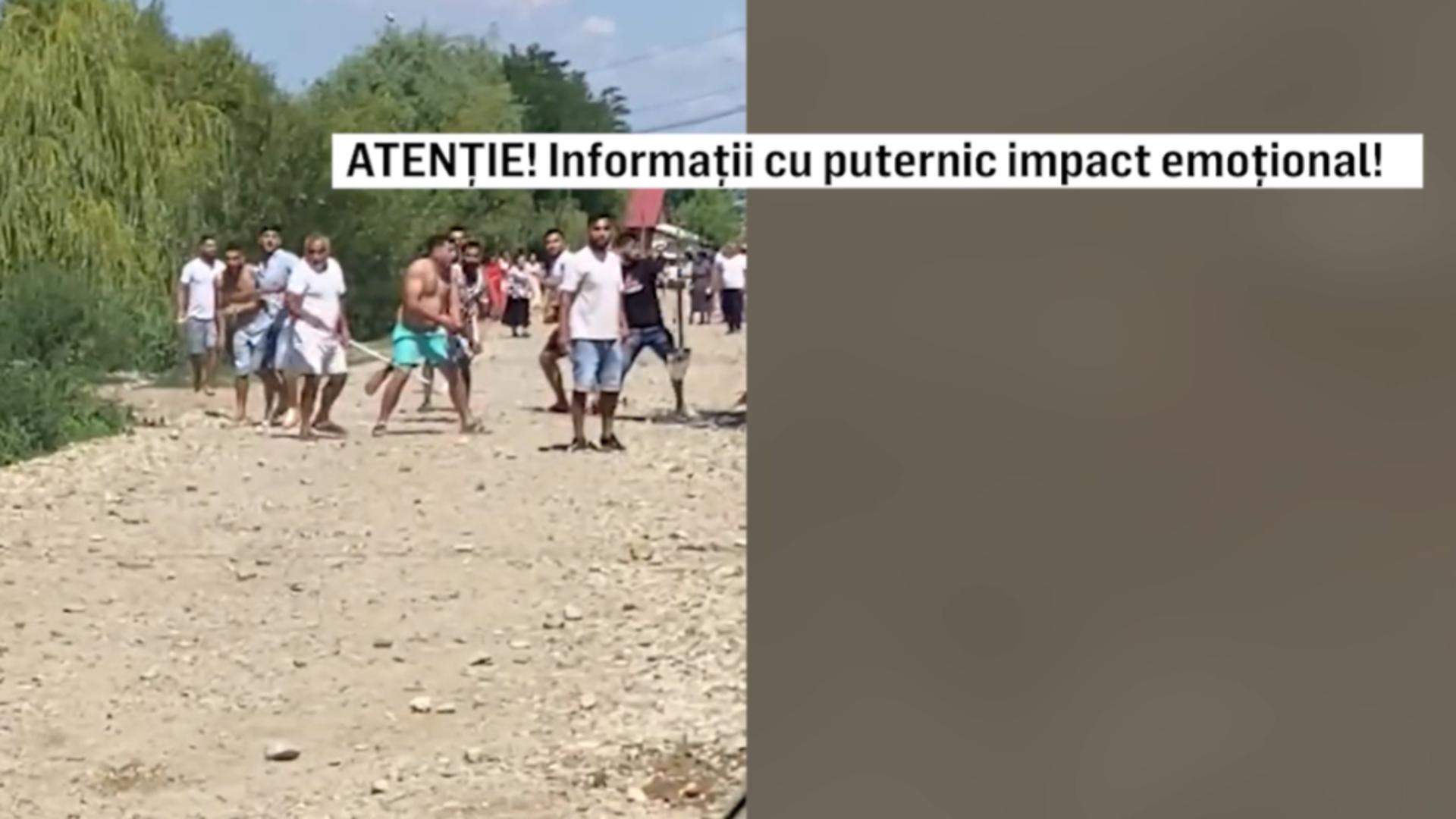 Bătaie în plină stradă, la Galați: scandalagii au aruncat cu pietre și bucăți de borduri. Imagini terifiante