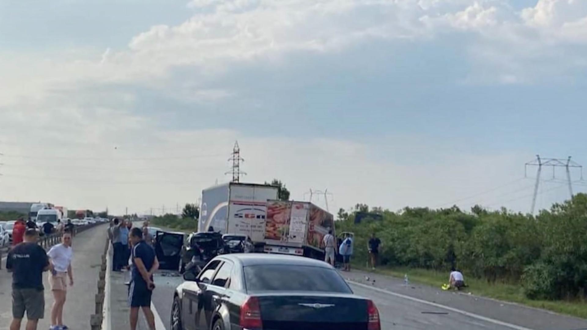 Accident în lanț, pe Autostrada Soarelui: 9 mașini, făcute praf! 