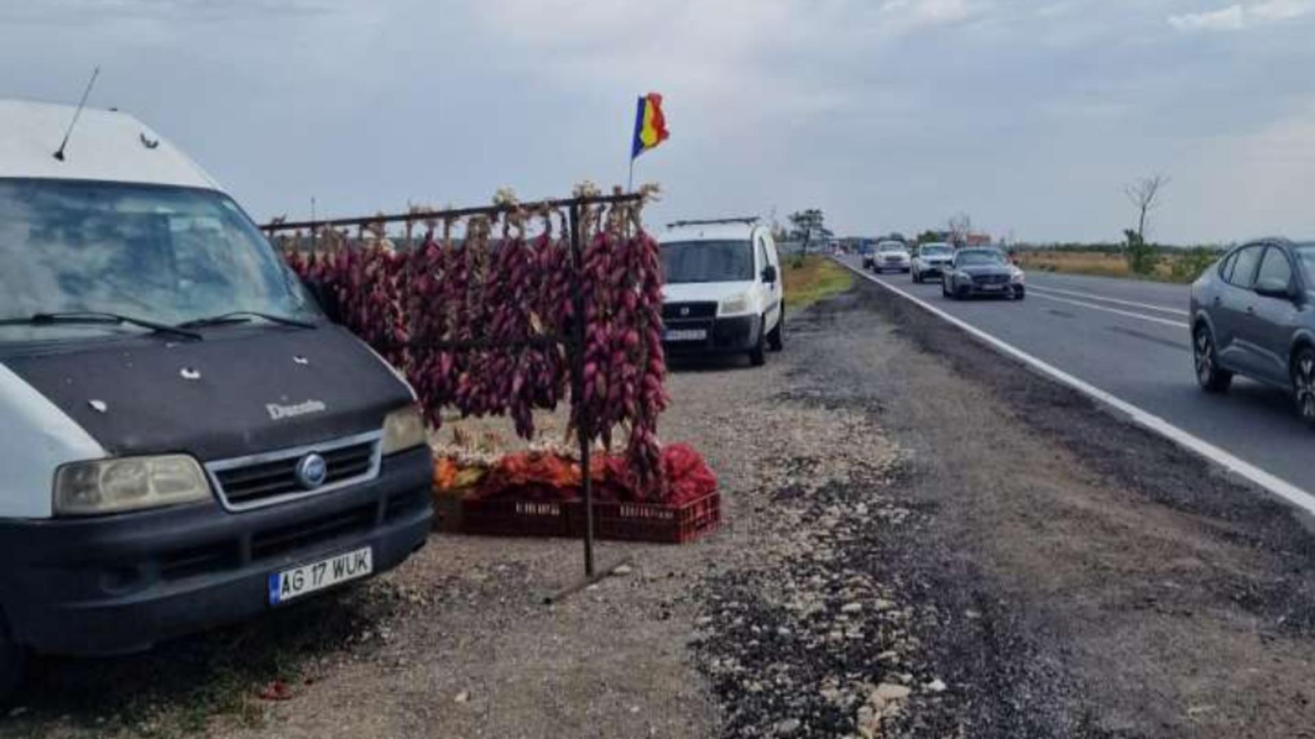 Autoritățile le-au pus gând rău vânzătorilor de ceapă și usturoi de la marginea drumului. Foto: DRDP Buzau