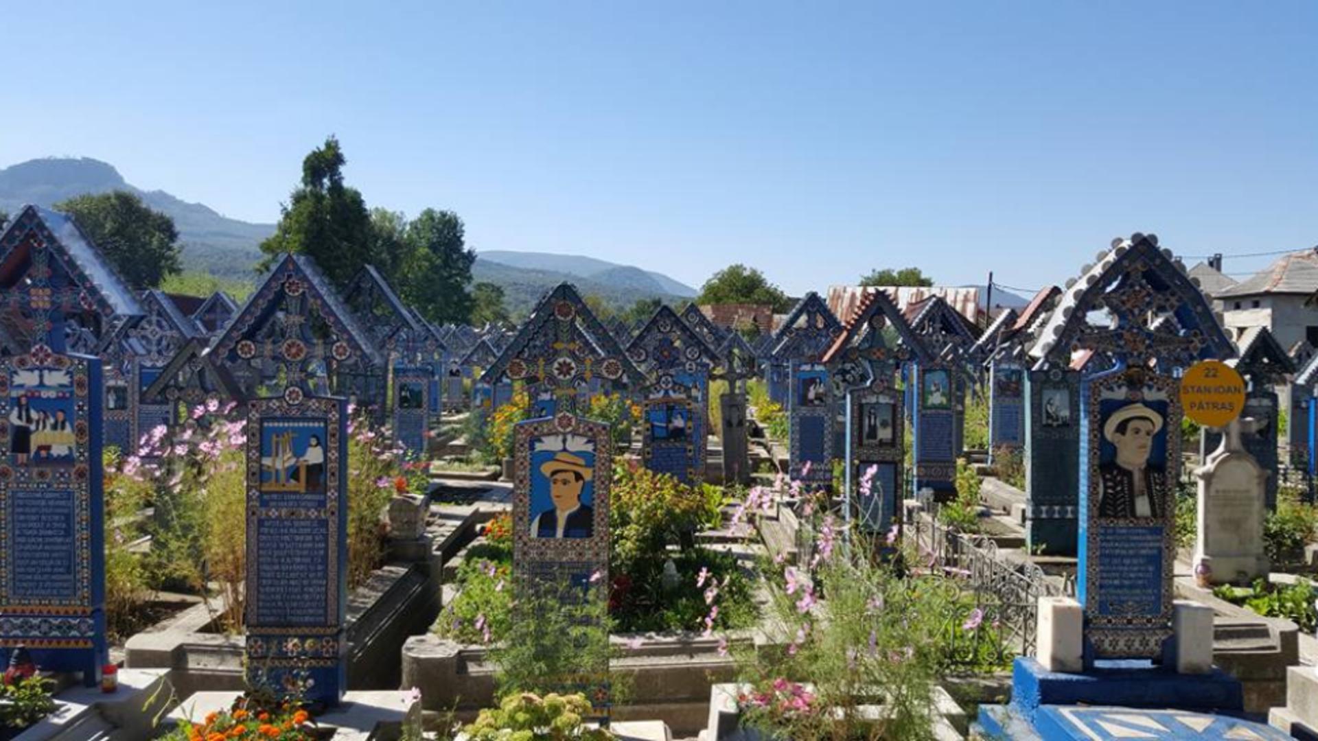 Singurul cimitir-muzeu din lume se află în România. Ce îl face special și de ce trebuie să-l vizitezi