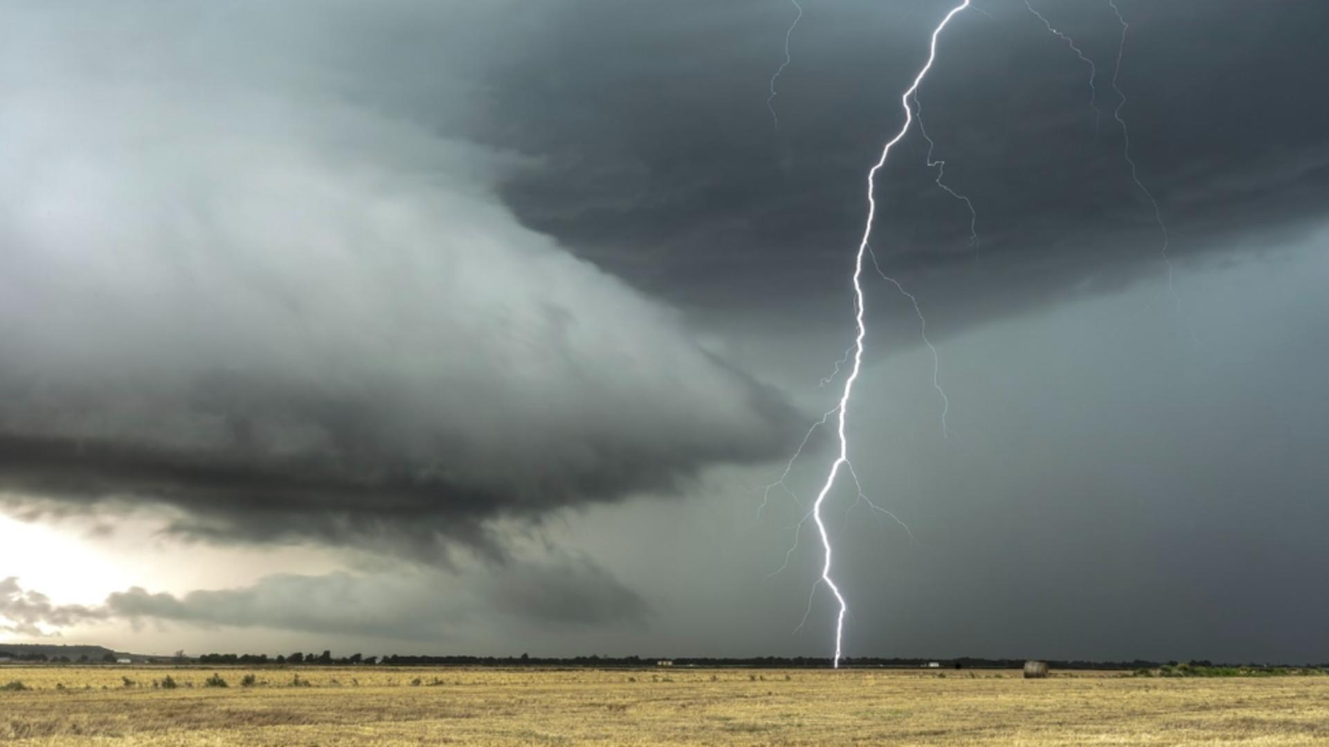 Vremea 30 august. Instabilitatea atmosferic[ în cea mai mare parte a țării. La cât vor ajunge maximele zilei / Arhivă foto