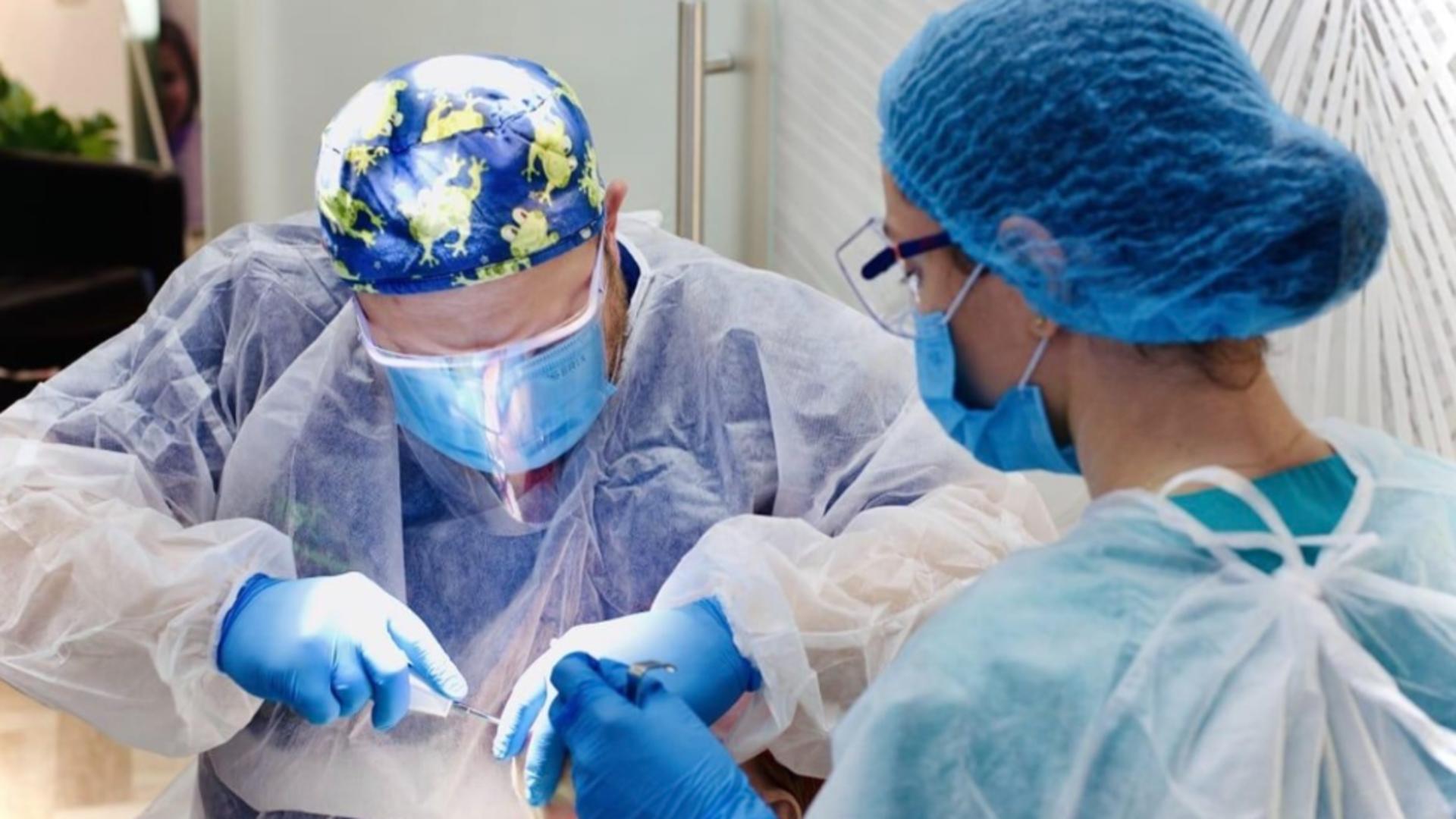 Pași simpli pentru o recuperare rapidă după implantul dentar