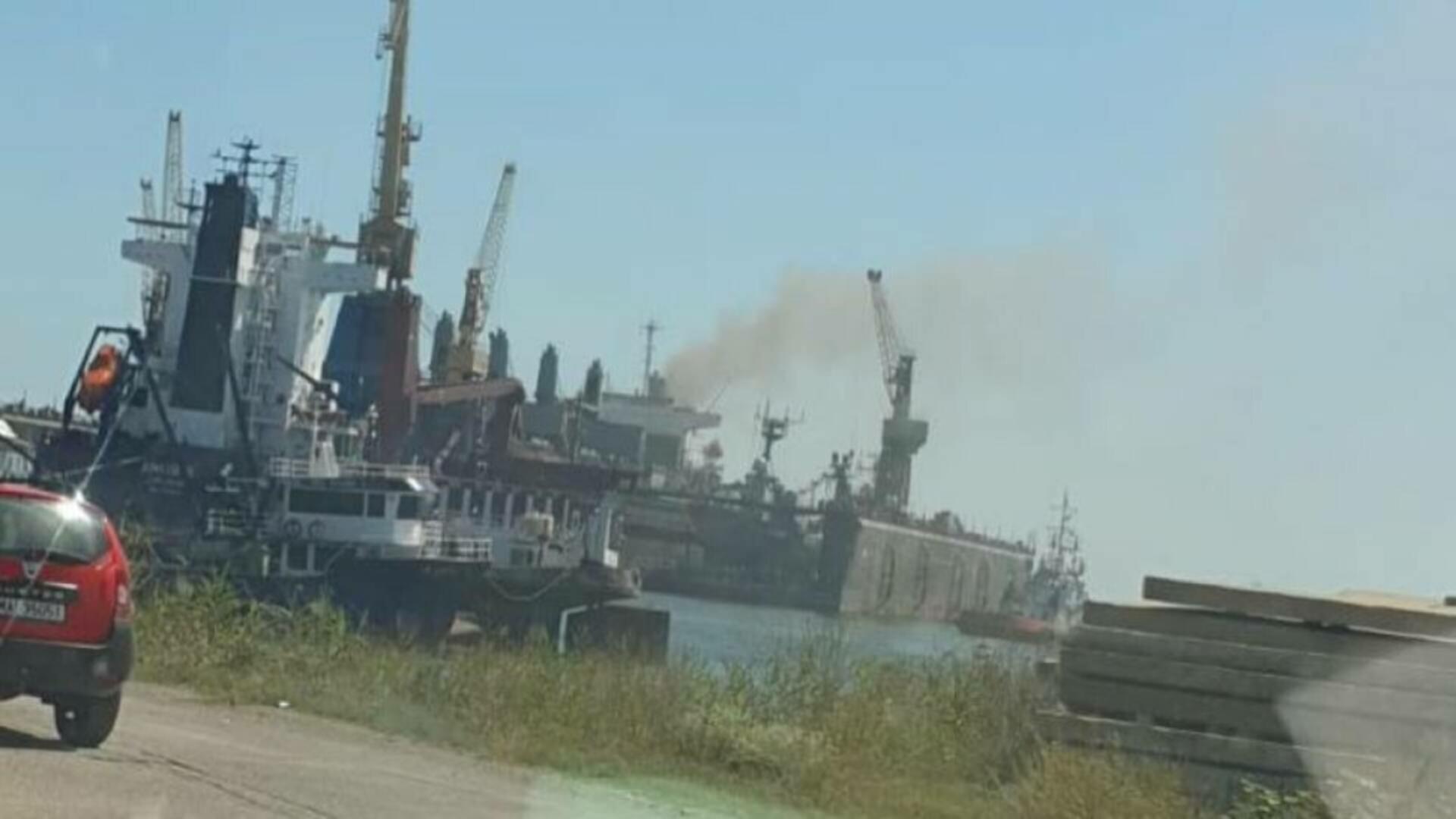 Cine sunt marinarii morți în incendiul devastator de pe nava care a luat foc în Portul Midia. Anchetă de proporții