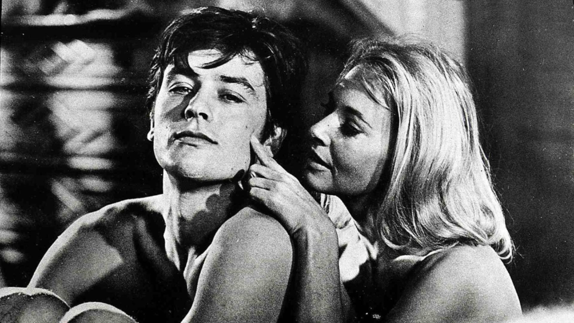 Alain Delon în anii '60, când era considerat cel mai frumos actor european (Profimedia)