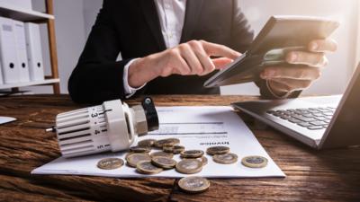 Factura la energie, o problemă pentru aproape toți românii. Foto/Profimedia 