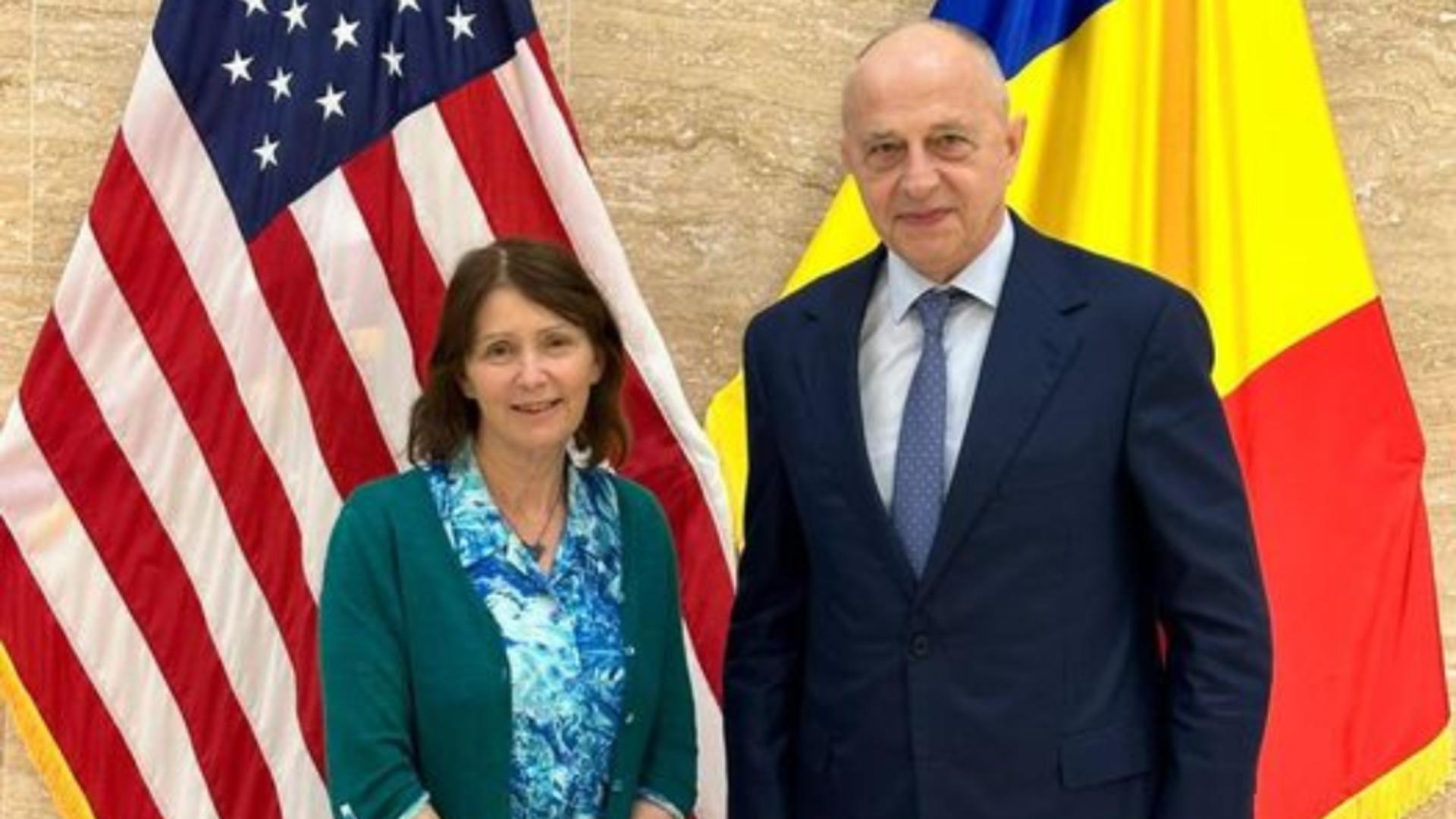 Mircea Geoană, întâlnire cu Kathleen Kavalec, ambasadoarea SUA. Foto: Facebook