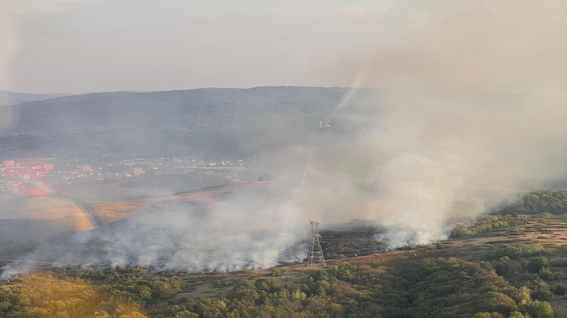 Pompierii atrag atenția în legătură cu incendierea vegetației