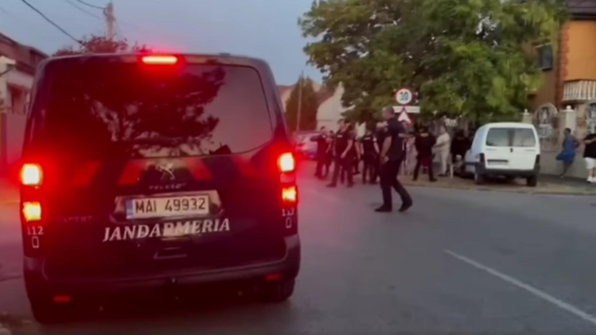 Val de violențe în stradă în Timișoara și Constanța. Mascații au intervenit în forță - VIDEO