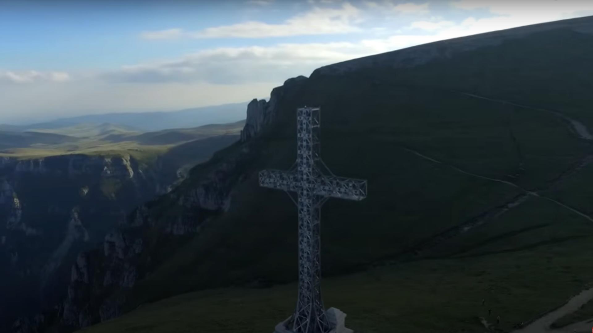 96 de ani de la inaugurarea Crucii de pe Caraiman, monumentul inscris in Cartea Recordurilor. Ce semnificații importante mai are data de 14 septembrie