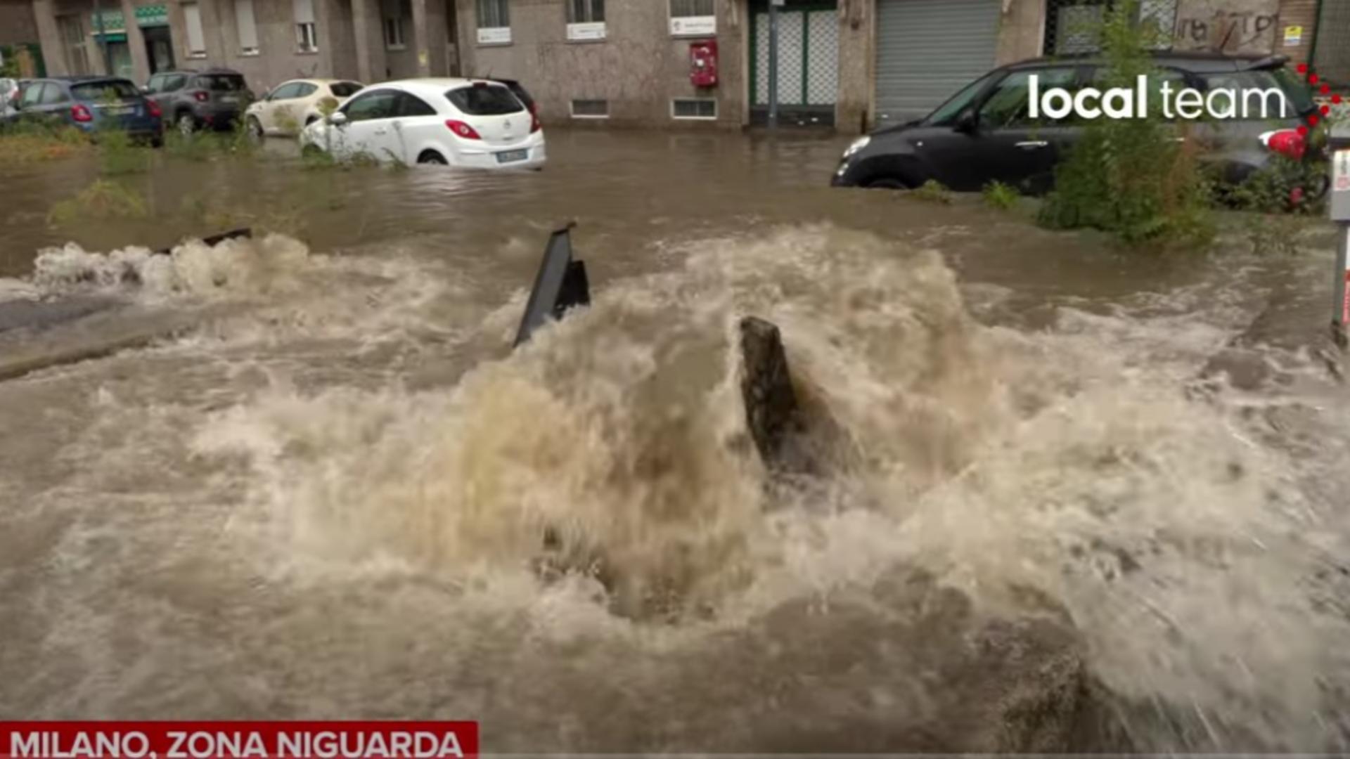 Inundații masive în Italia. Un fermier a fost luat de viitură - VIDEO