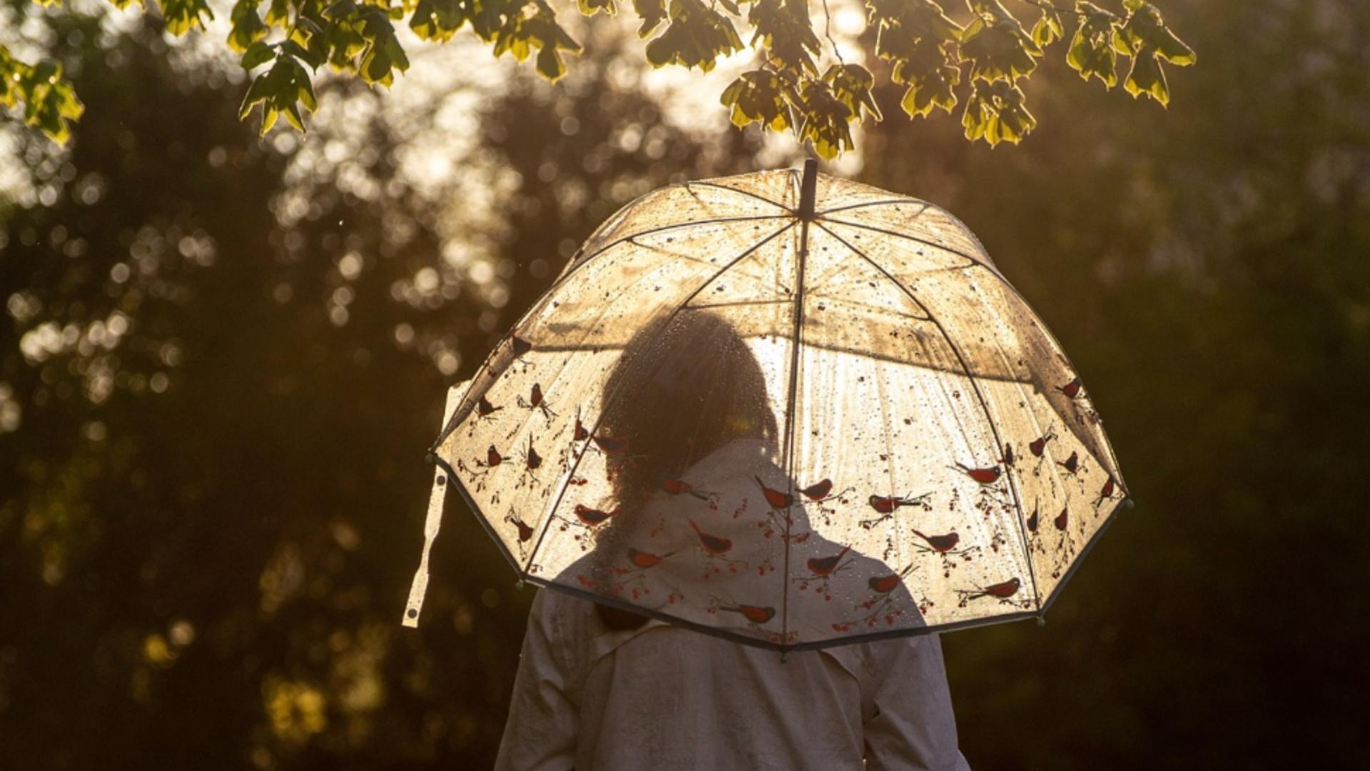 Codul galben de ploi a fost prelungit: litoralul, vizat de fenomene meteo extreme