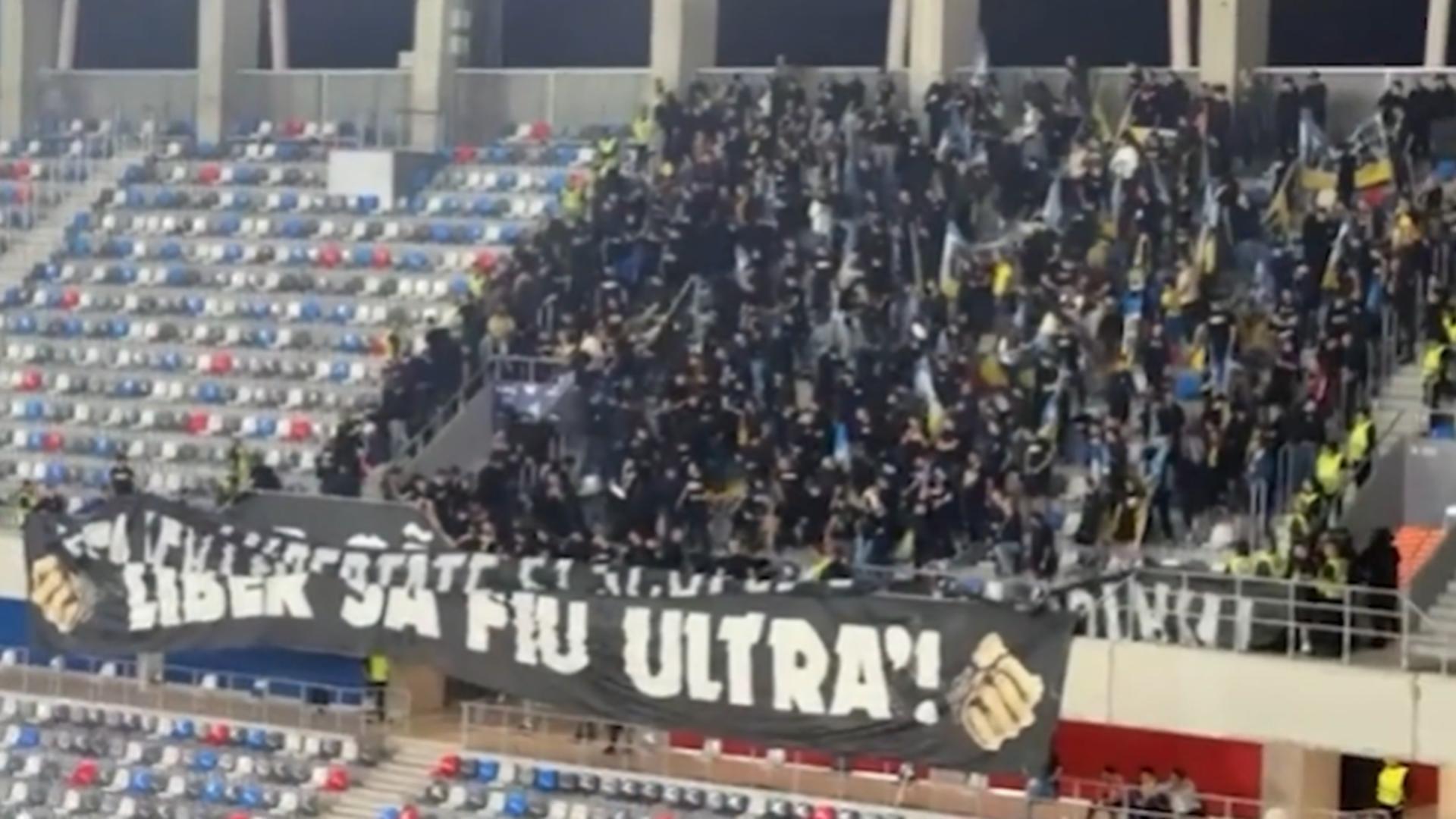 Bătaie cruntă între jandarmi și ultrași la meciul FCSB - Petrolul