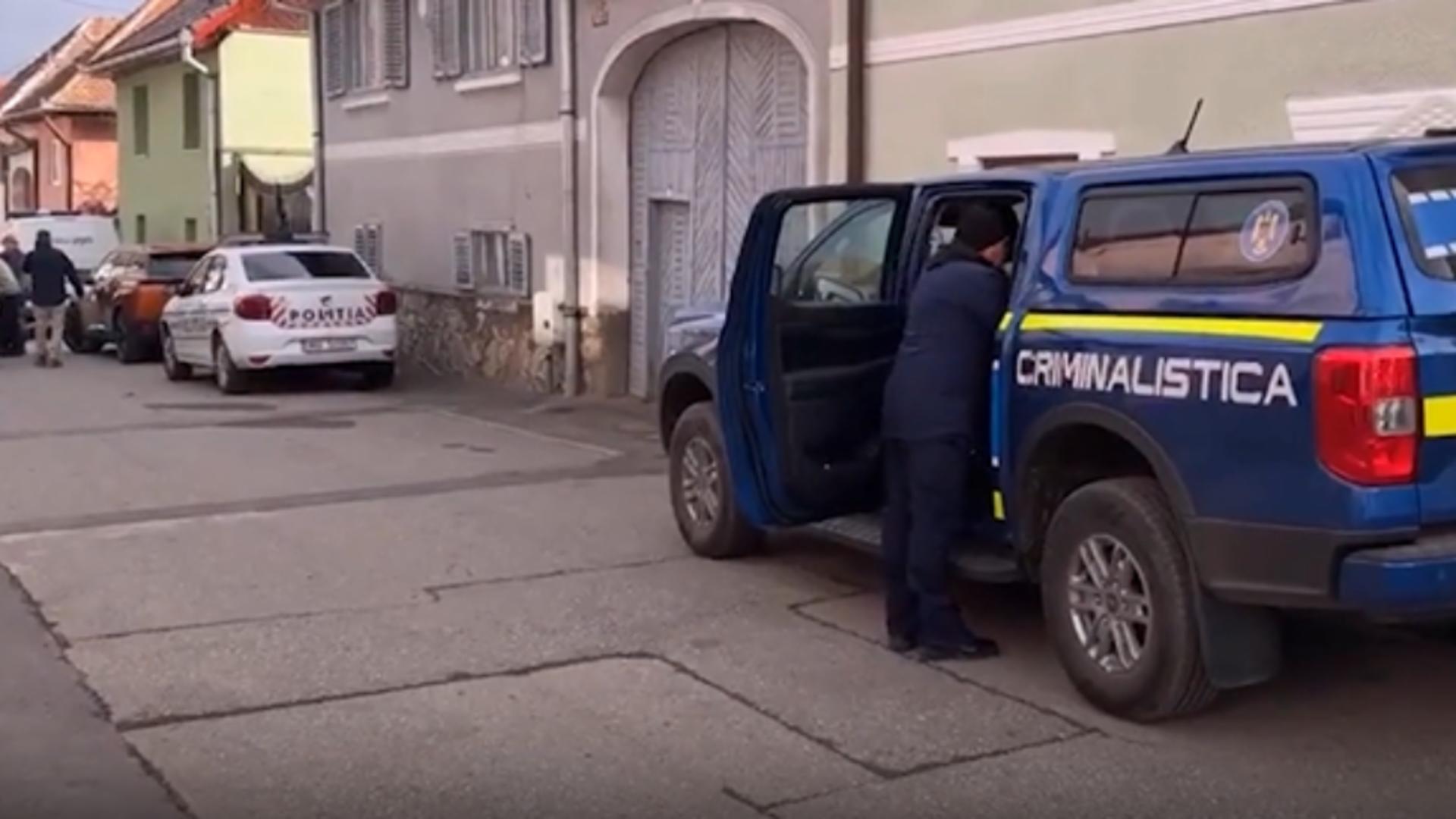 Filmul crimei șocante din comuna Rășinari, județul Sibiu. Apropiații criminalului spun că acesta devenea agresiv când bea/ Captură Ora de Sibiu