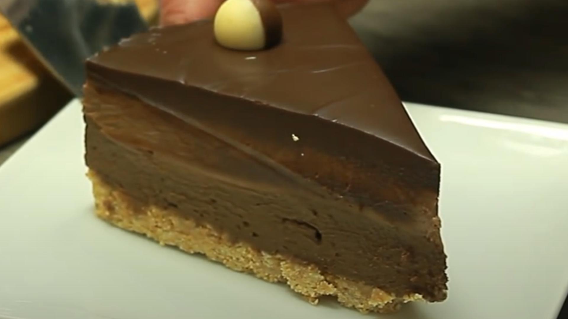 Cheesecake cu ciocolata si nutella. Rețeta fără coacere, rapidă și delicioasă