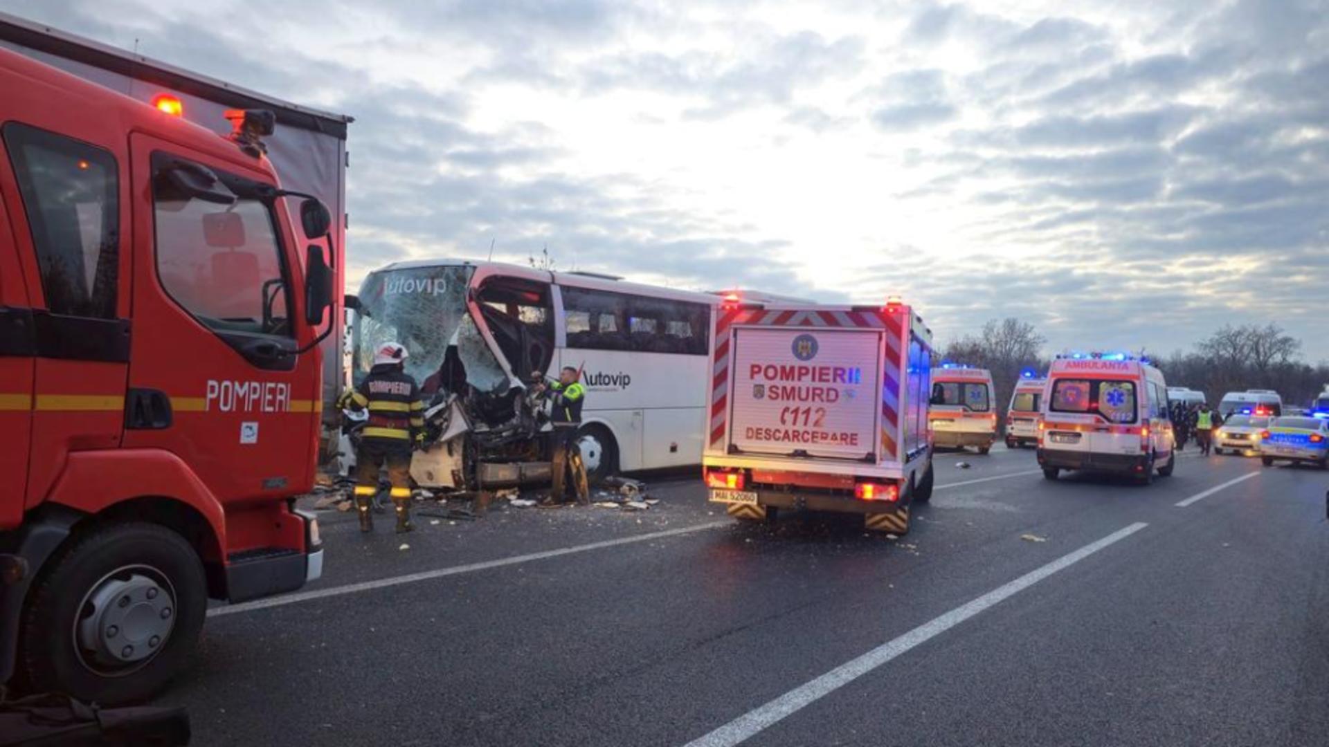 În total, în urma impactului grav au rezultat 7 victime. Foto/ISU