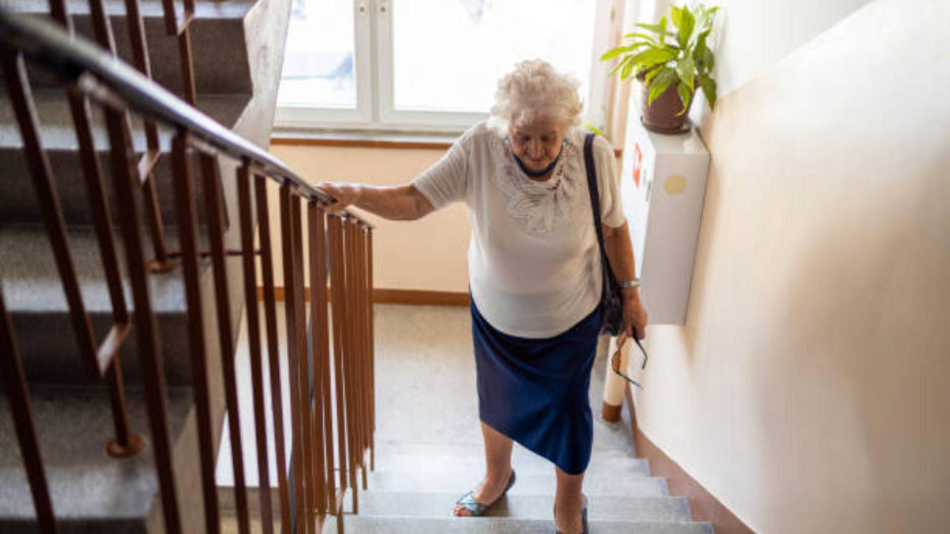 Primele semne de Alzheimer care se văd atunci când urci scările