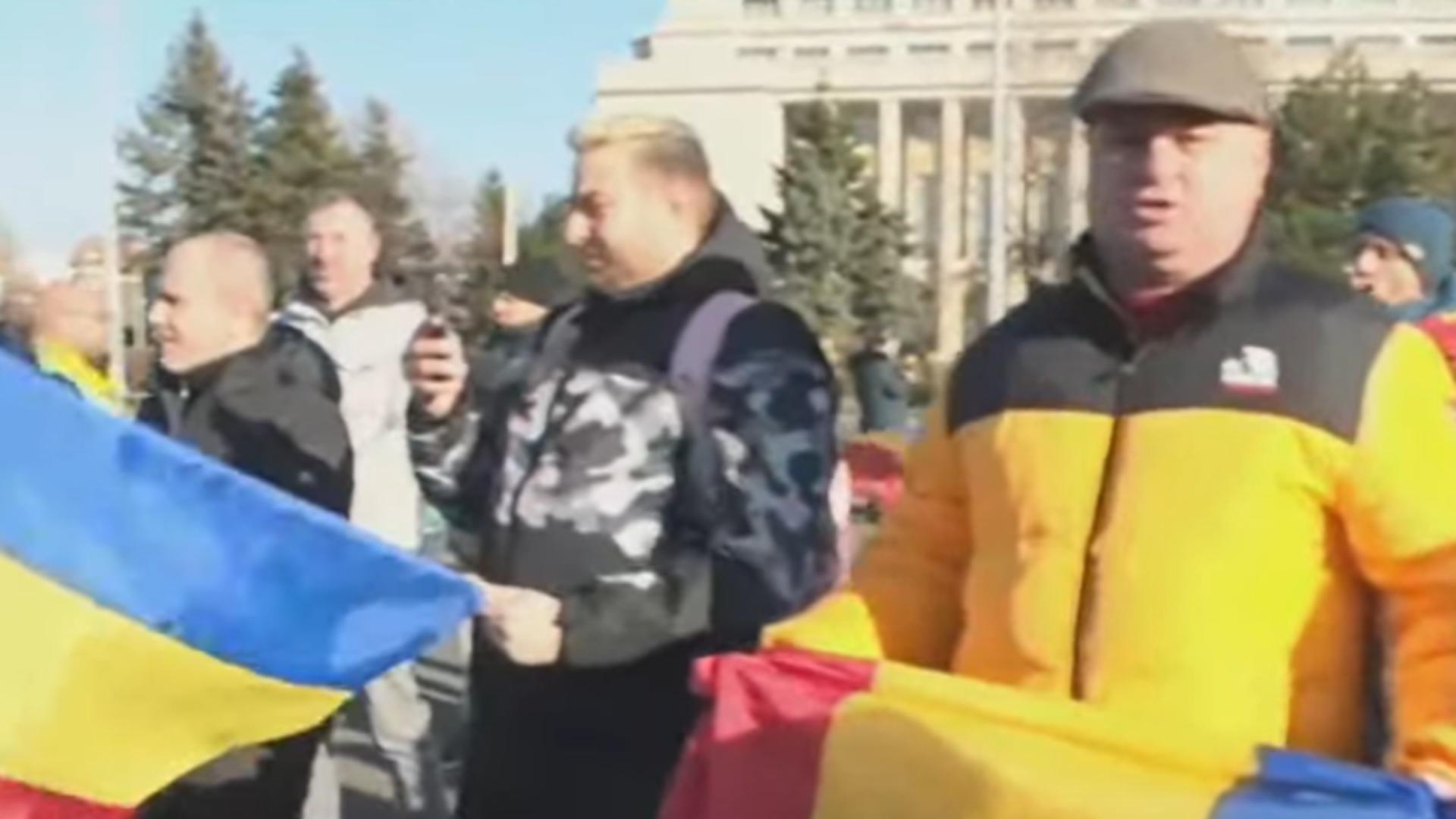 A zecea zi de proteste față de decizia ANULĂRII alegerilor. Susținătorii președintelui ales cer reluarea turului 2 / Captură video