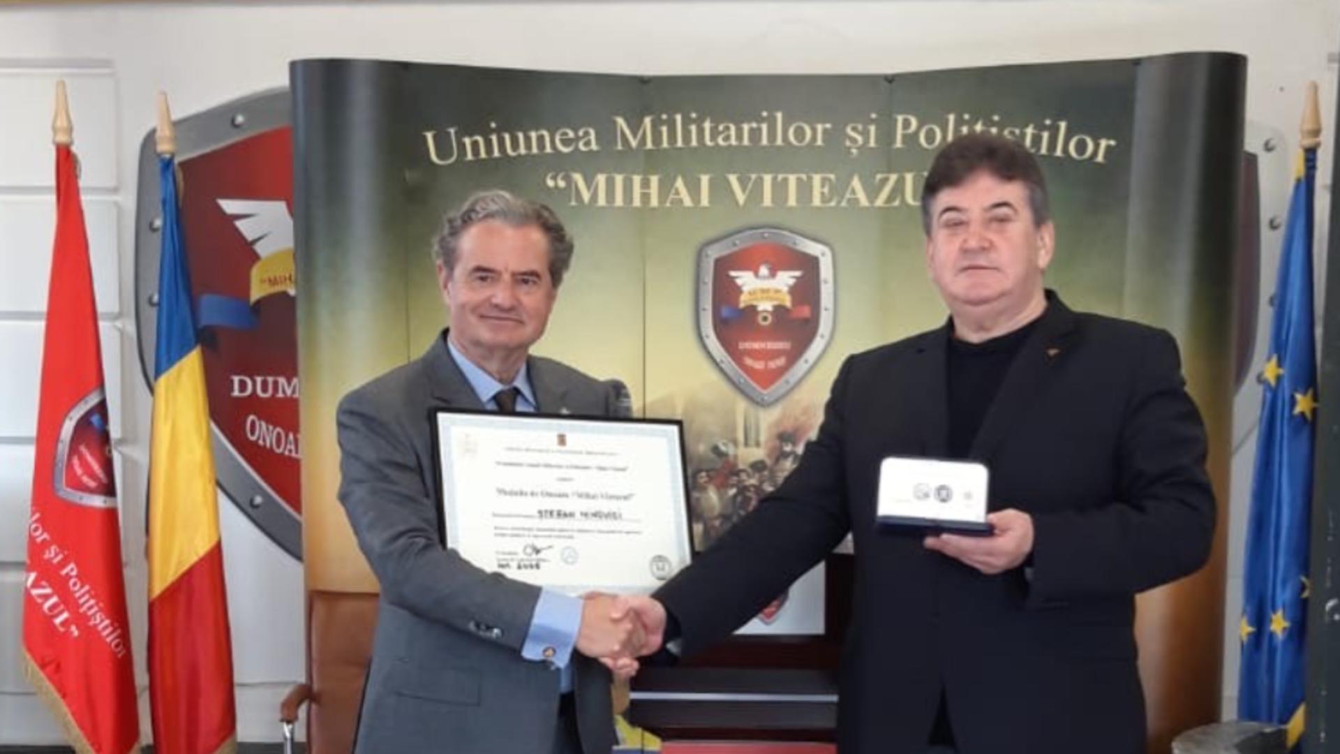 Ștefan Minovici alături de Gabriel Oprea. Foto/Uniunea Militarilor și Polițiștilor