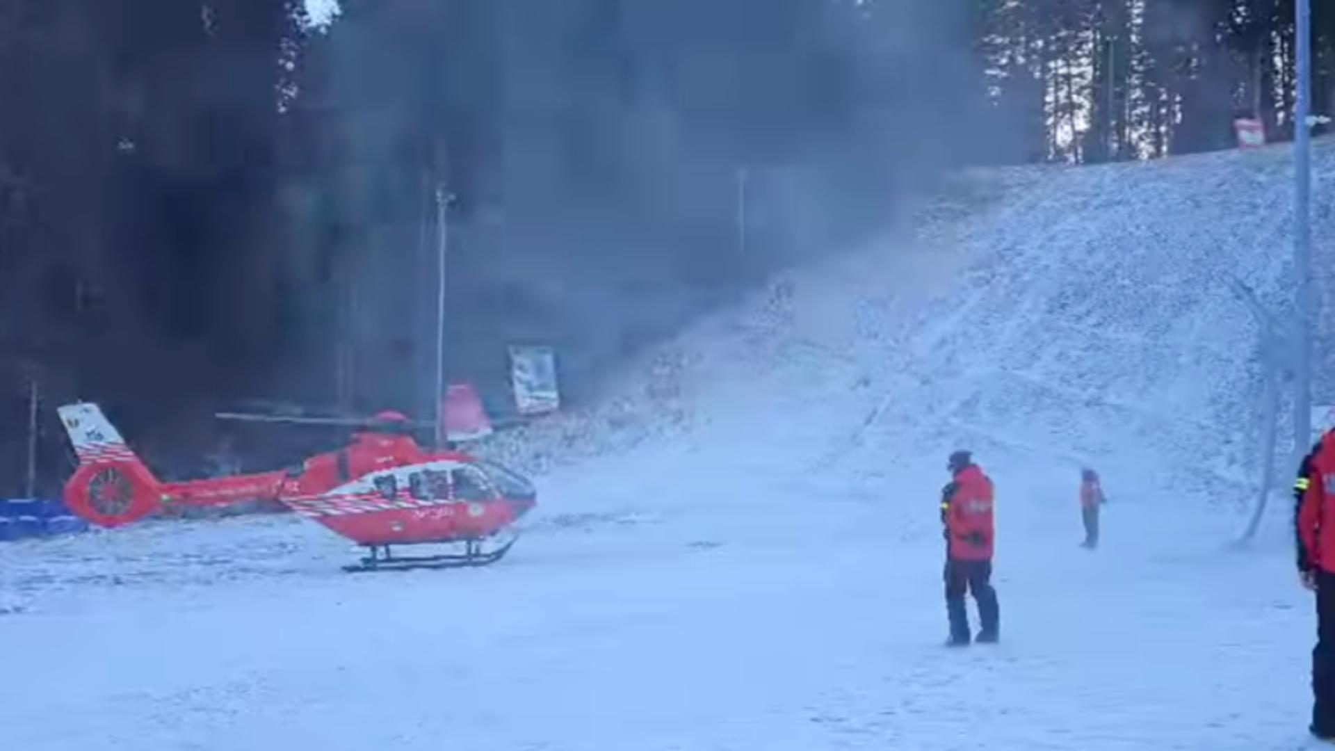 O femeie a suferit un traumatism al coloanei vertebrale după ce a fost lovită de o sanie. Accident grav pe pârtia din Buşteni VIDEO