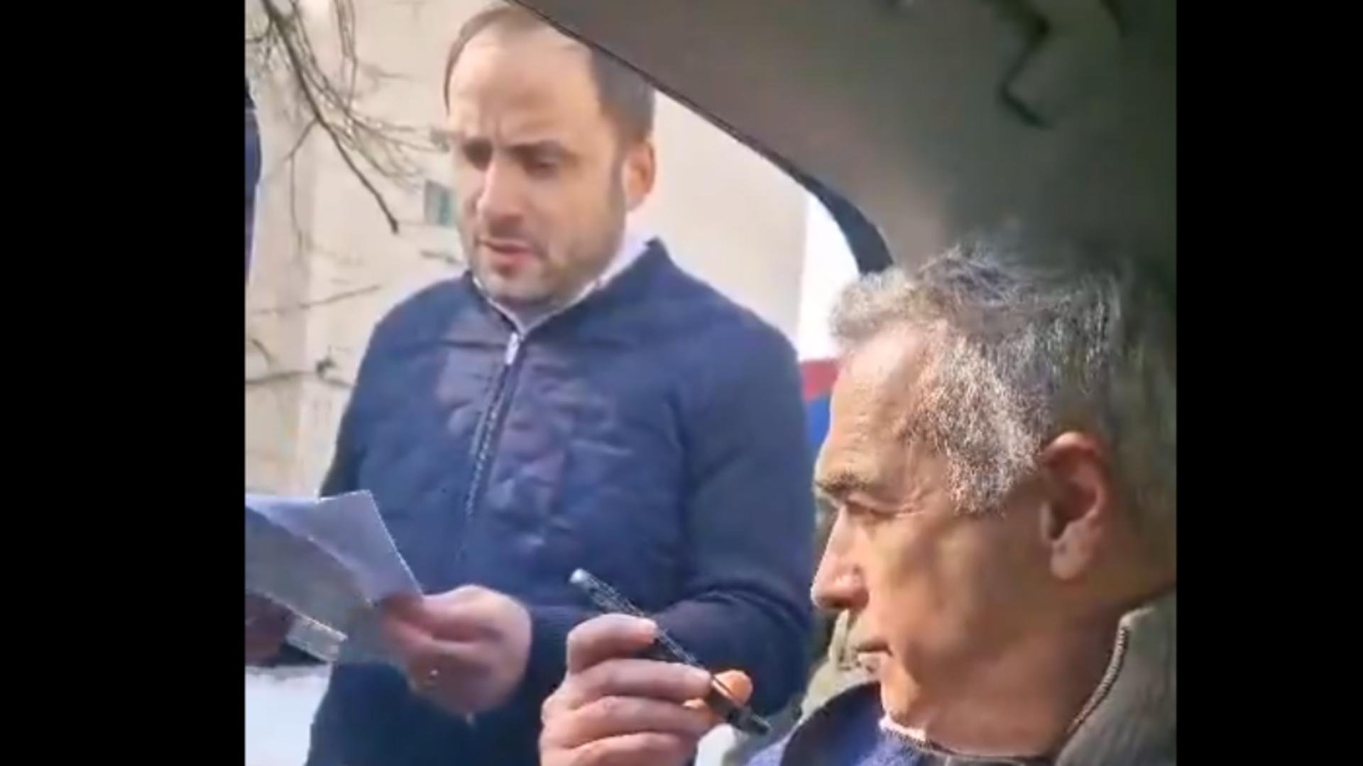 MOMENTUL în care Călin Georgescu a fost săltat din trafic: cum s-a ACȚIONAT. Președintele ales, pus cu mâinile la perete și percheziționat