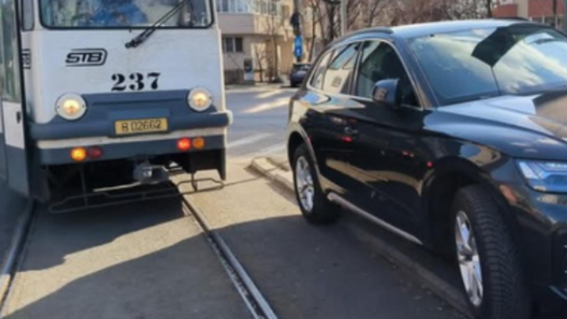 STB, apel către șoferi: Nu blocați transportul public prin staționări în locuri nepermise!/ Facebook