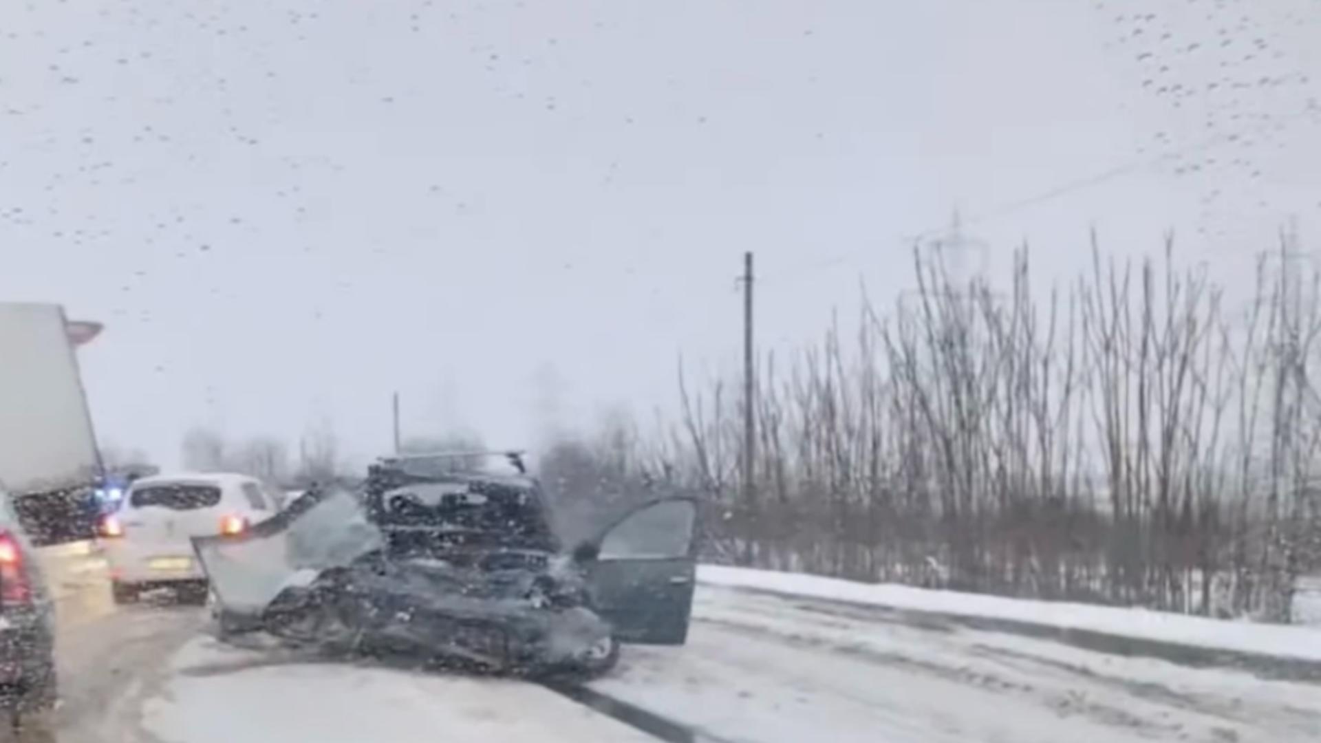 Accident grav, pe Centura Capitalei: doi morți, după impactul violent cu un autotren