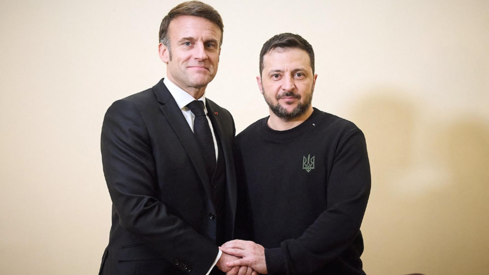 Emmanuel Macron si Volodimir Zelenski. Foto: Profimedia