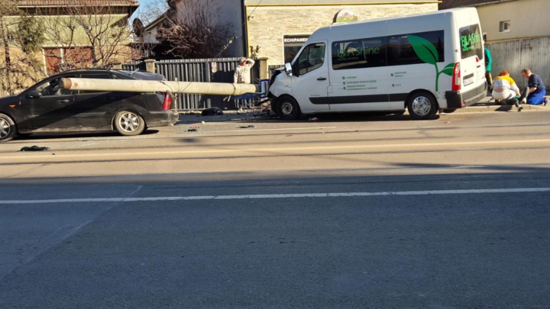 Accident grav între două mașini, pe o stradă din Cluj.