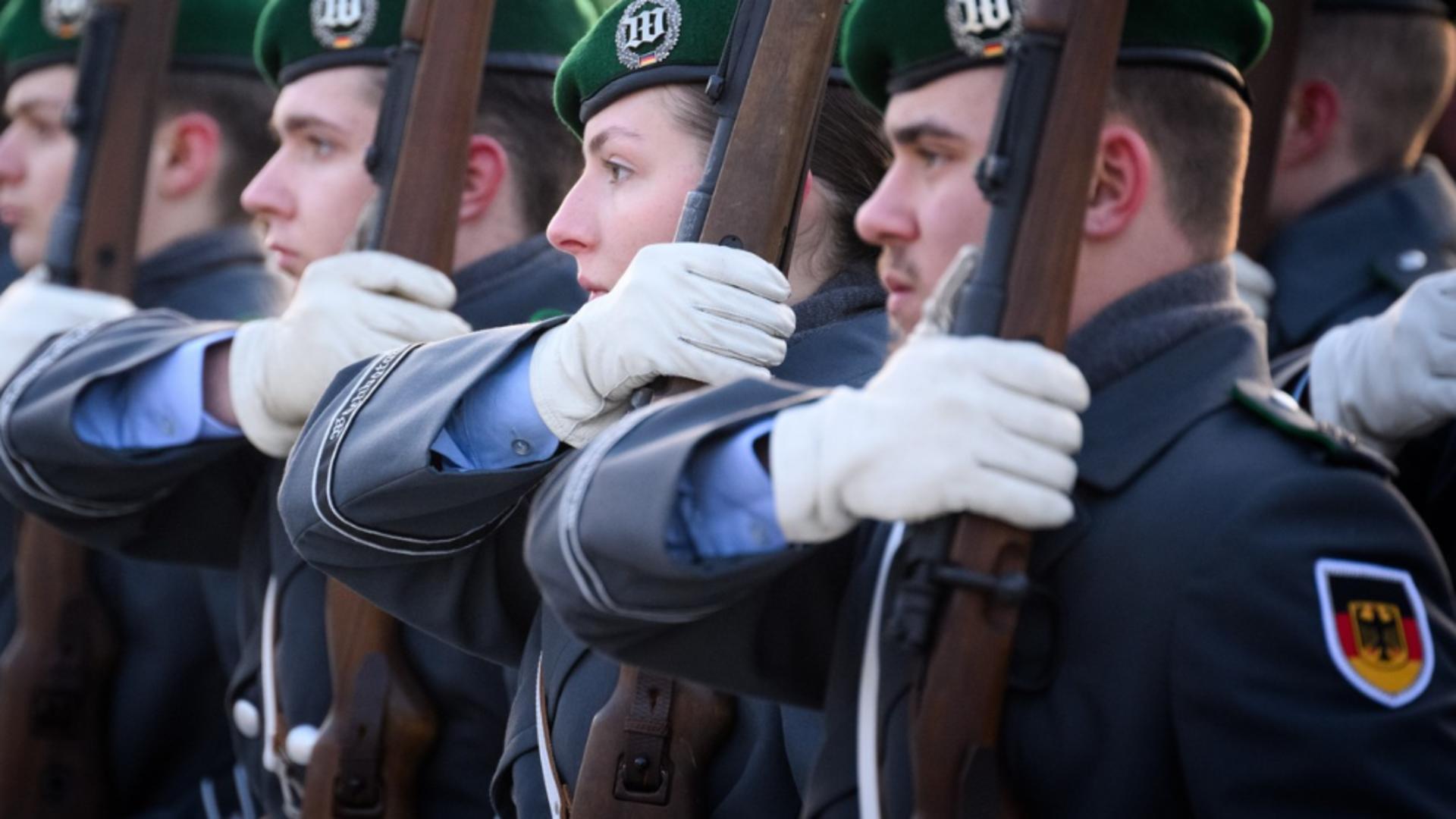 Germania vrea să reintroducă serviciul militar obligatoriu. Foto: Profimedia