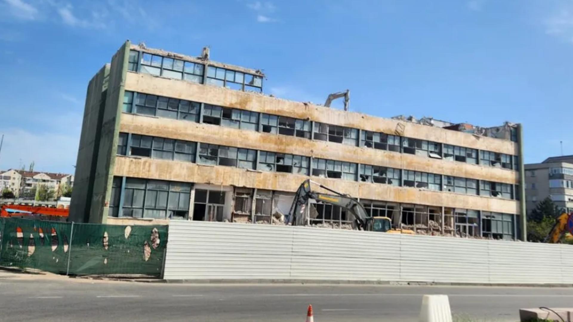 Un fost colos industrial al României, ras de pe fața pământului de buldozere