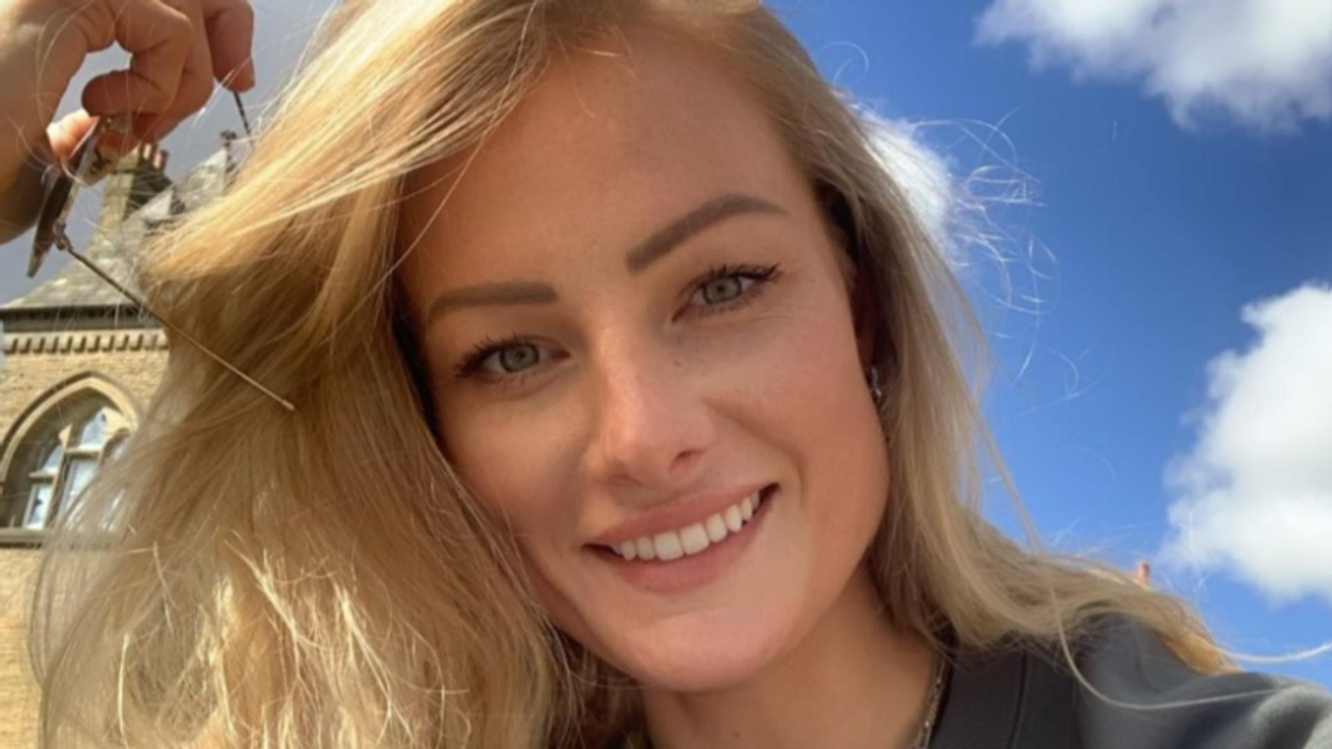 Tragedie în aer: o tânără de 32 de ani a sărit de la 3000 de metri altitudine fără să-și deschidă parașuta