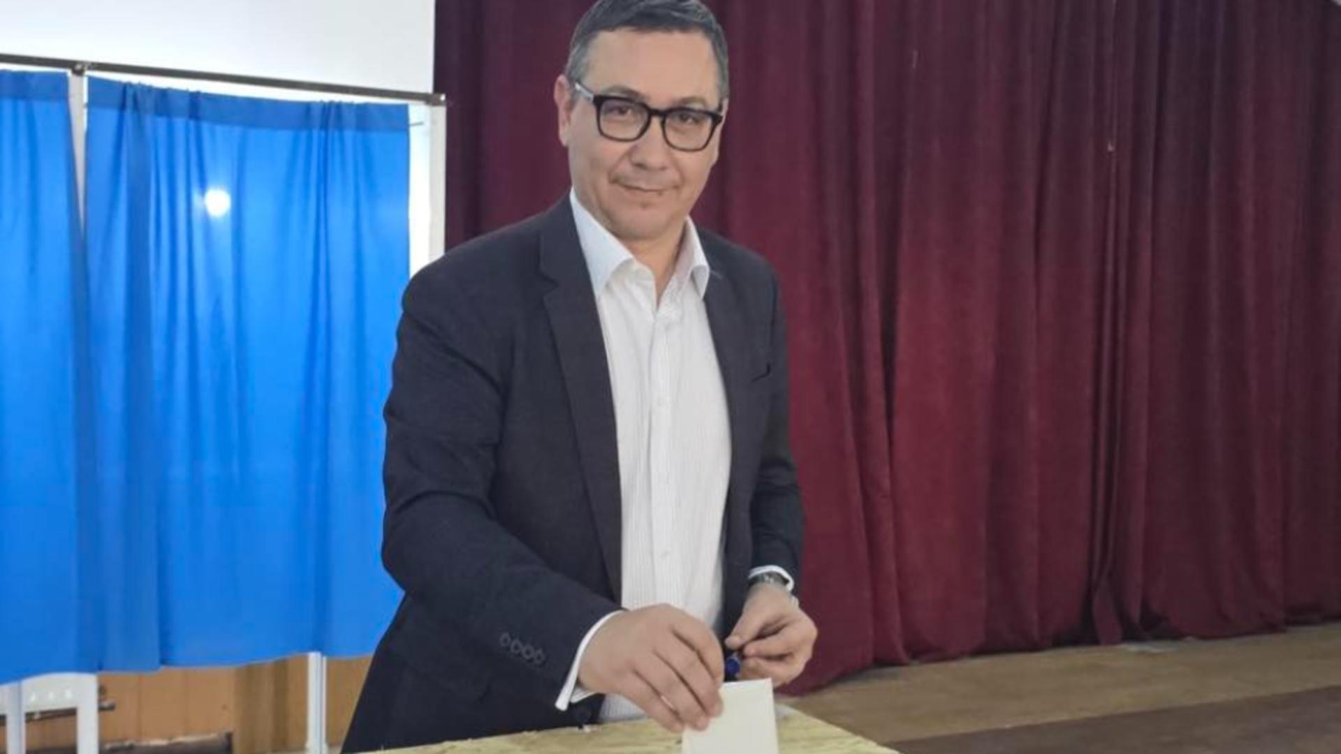 Victor Ponta a candidat ca independent