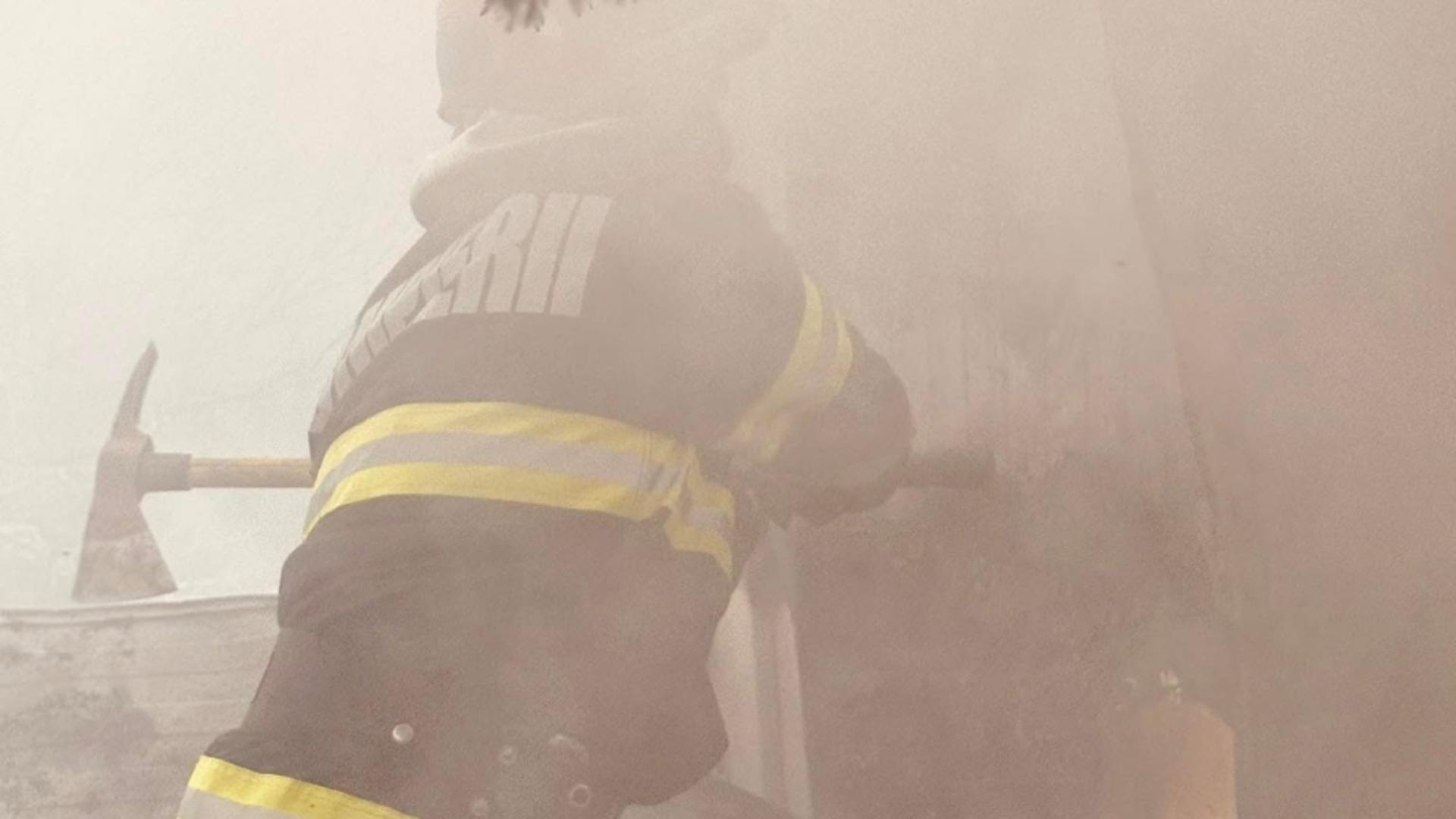 Bărbat din județul Giurgiu, arestat după ce și-a incendiat locuința. Ce l-a făcut să recurgă la acest gest?