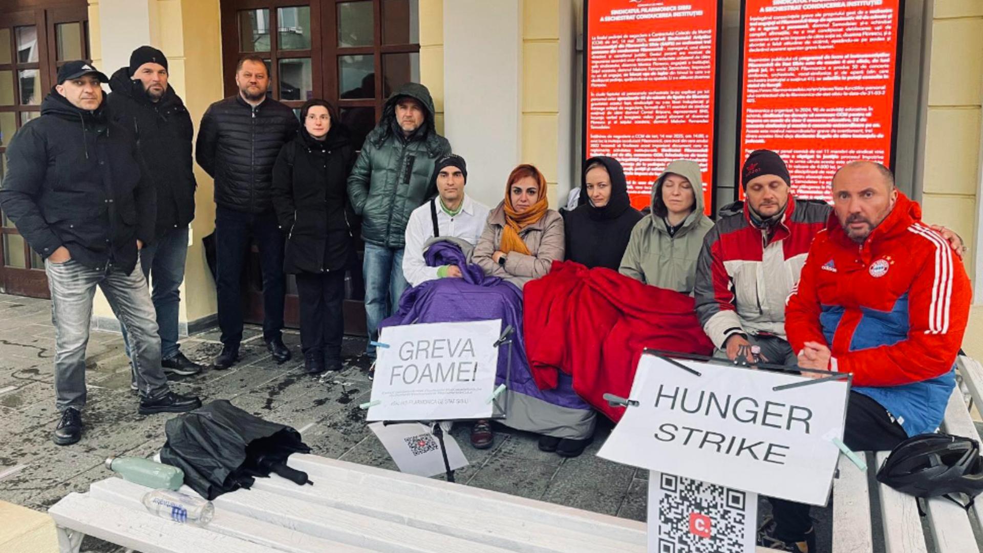 7 muzicieni ai Filarmonicii din Sibiu, în GREVA FOAMEI. O persoană a ajuns la spital/ Facebook: (SAIFS)