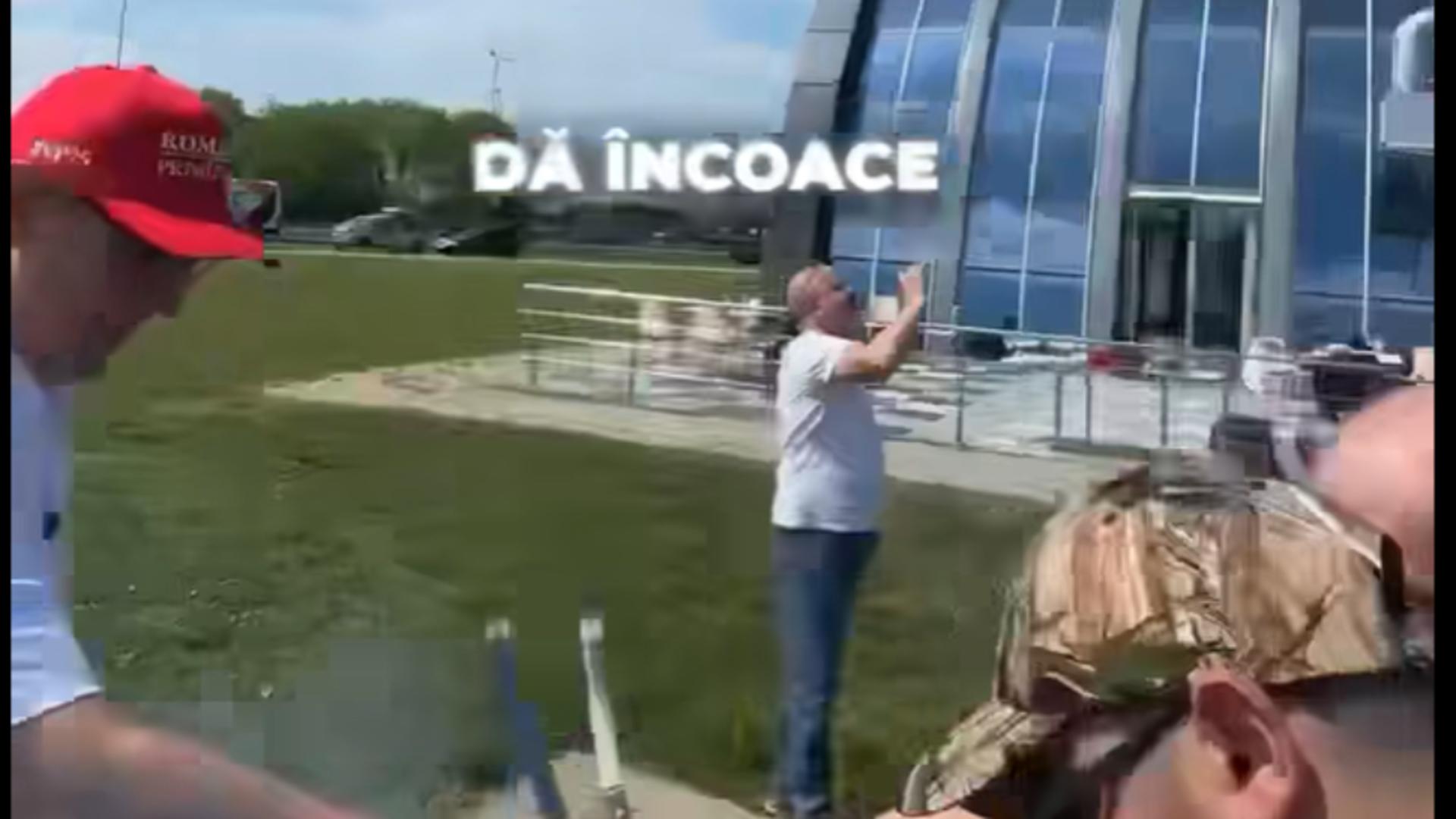 Victor PPonta i-a sfidat din nou pe români