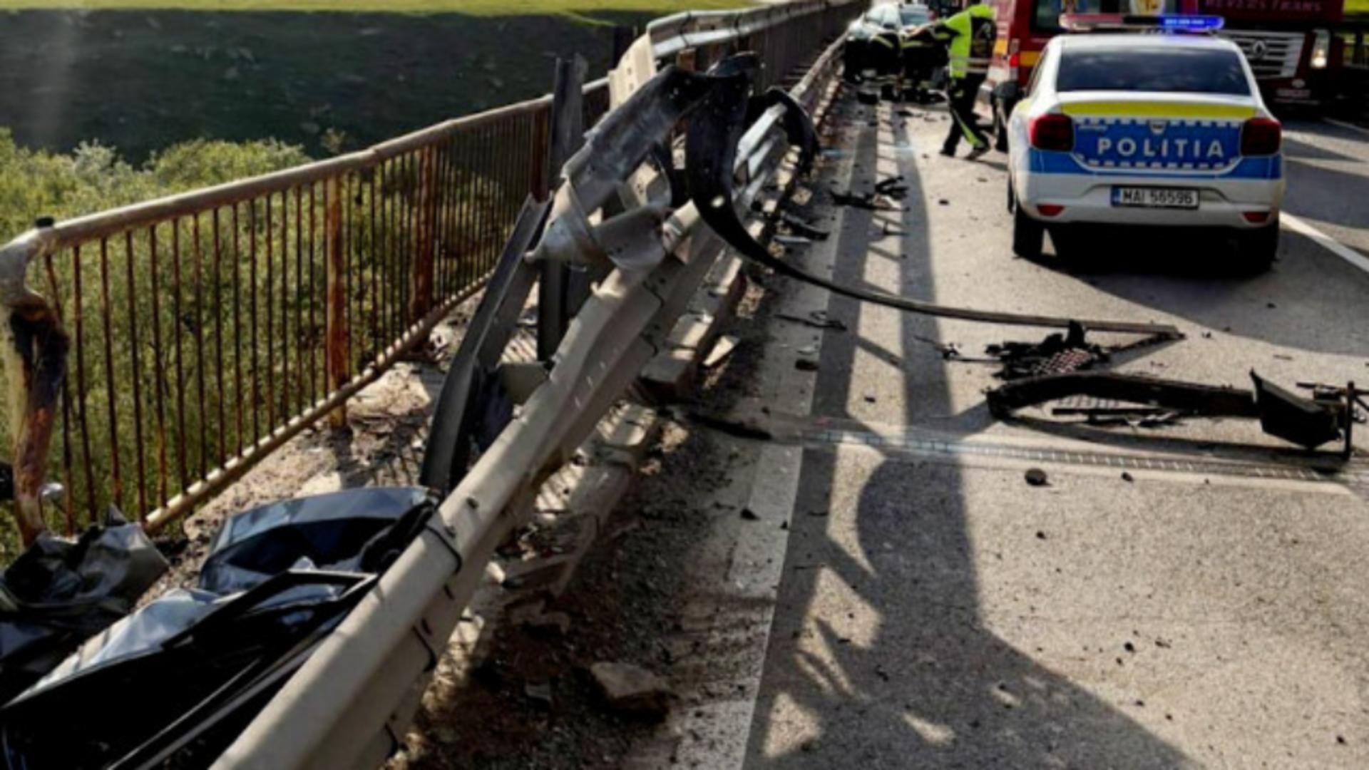 Grav accident pe DN17: un bărbat a rupt un parapet de protecție după ce a pierdut controlul mașinii