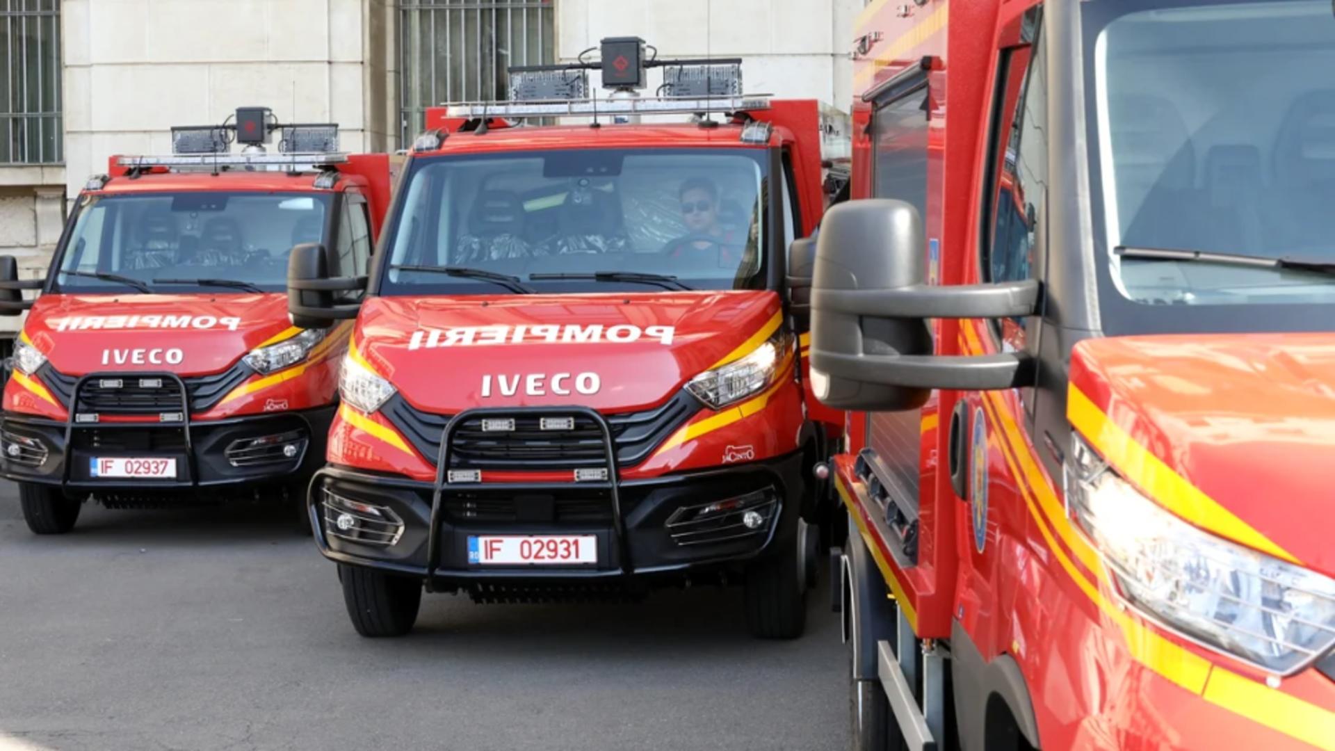 Autospecialele de decontaminare care au speriat opinia publică. Foto/DSU