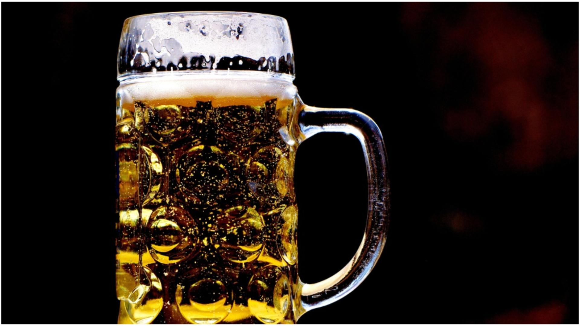 Cât de mult îngrașă berea. FOTO: Pixabay