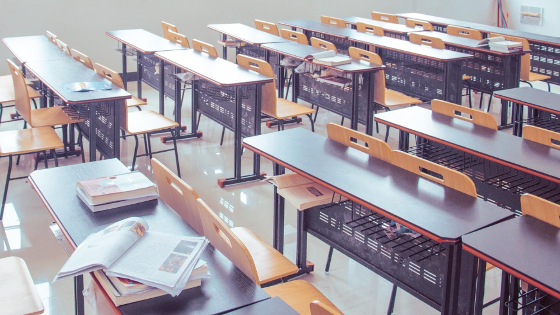 Risc uriaș pentru elevii români din Ucraina, rămân fără școli