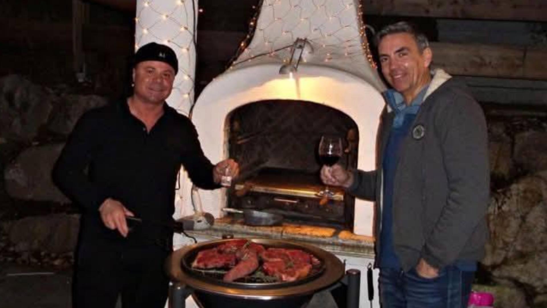 Dragoș Anastasiu, consilierul lui Nicușor Dan, este prieten la cataramă cu Nicu Gheară