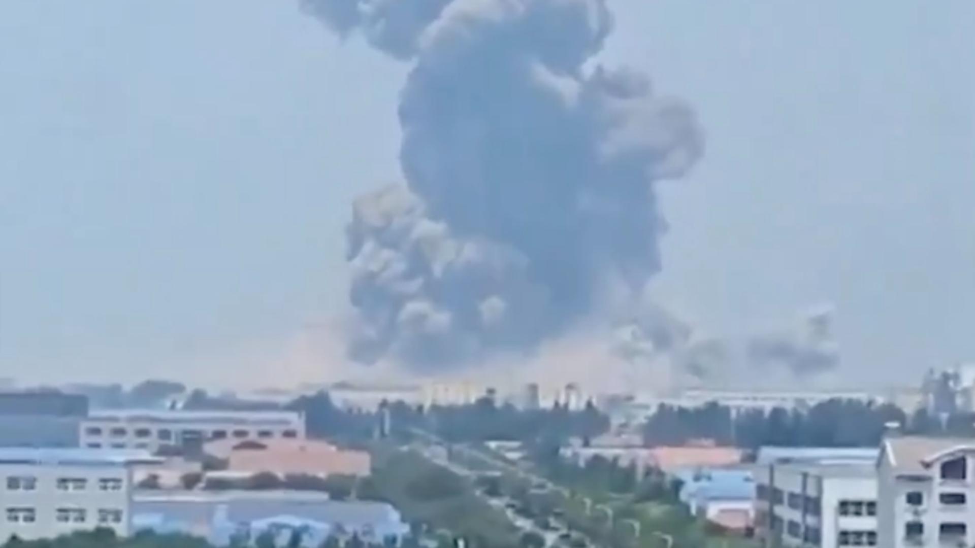 Explozie devastatoare, la o uzină chimică din China: morți și răniți - VIDEO