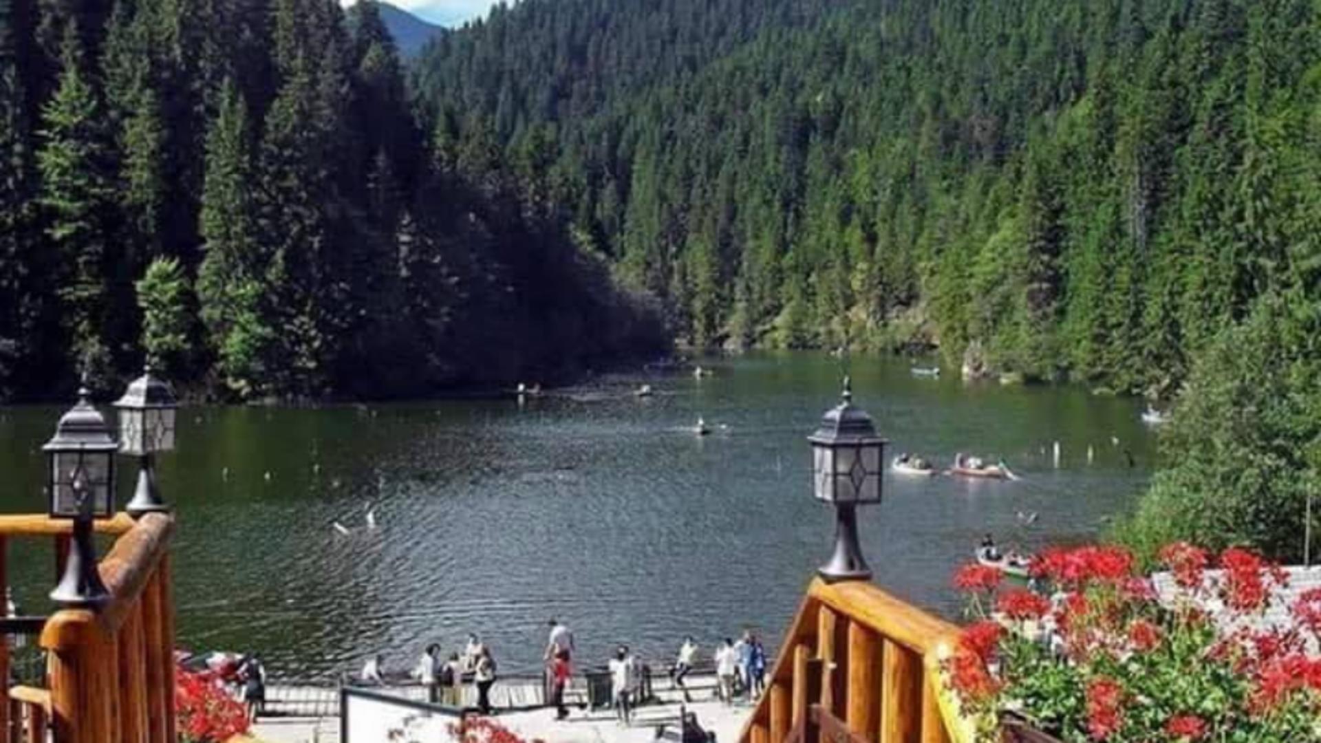 Lacul Roșu. Foto: Facebook/Lacul Roșu