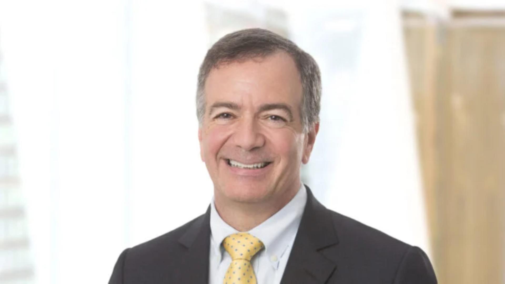 Noul ambasador al SUA a făcut carieră atât în sectorul public, cât și în cel privat 