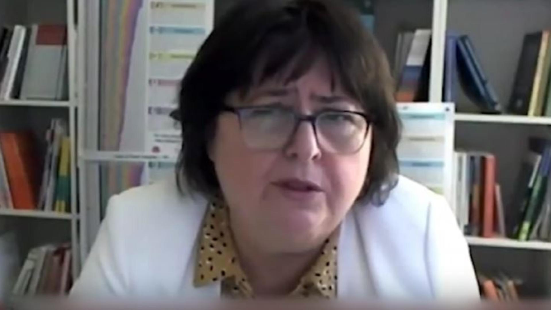 Alina Mungiu-Pippidi lovește în credința poporului român: „Putem tăia din banii de biserici!”