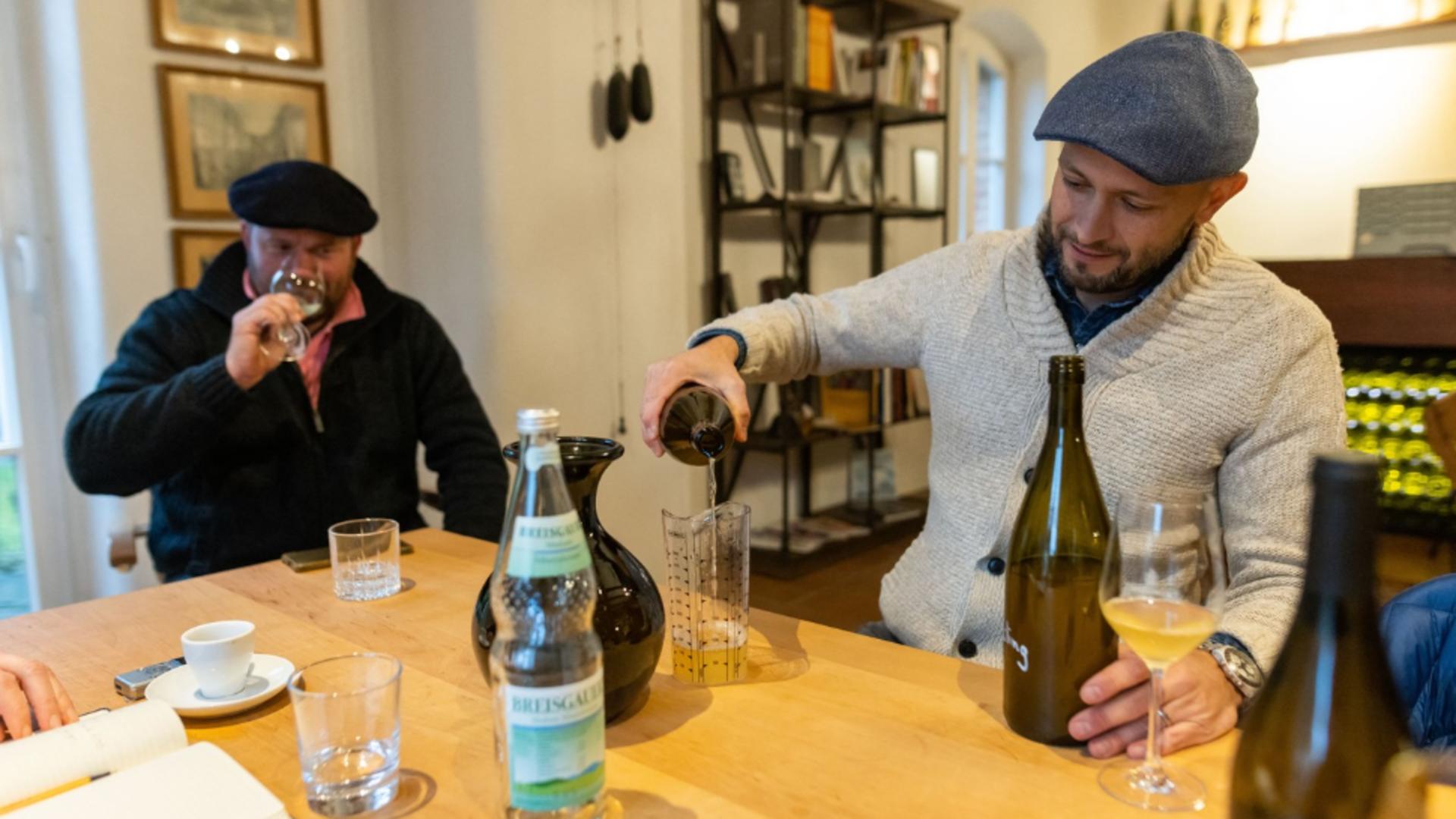 Turiștilor păcăliți li se oferă explicația că a fost o eroare (Profimedia)