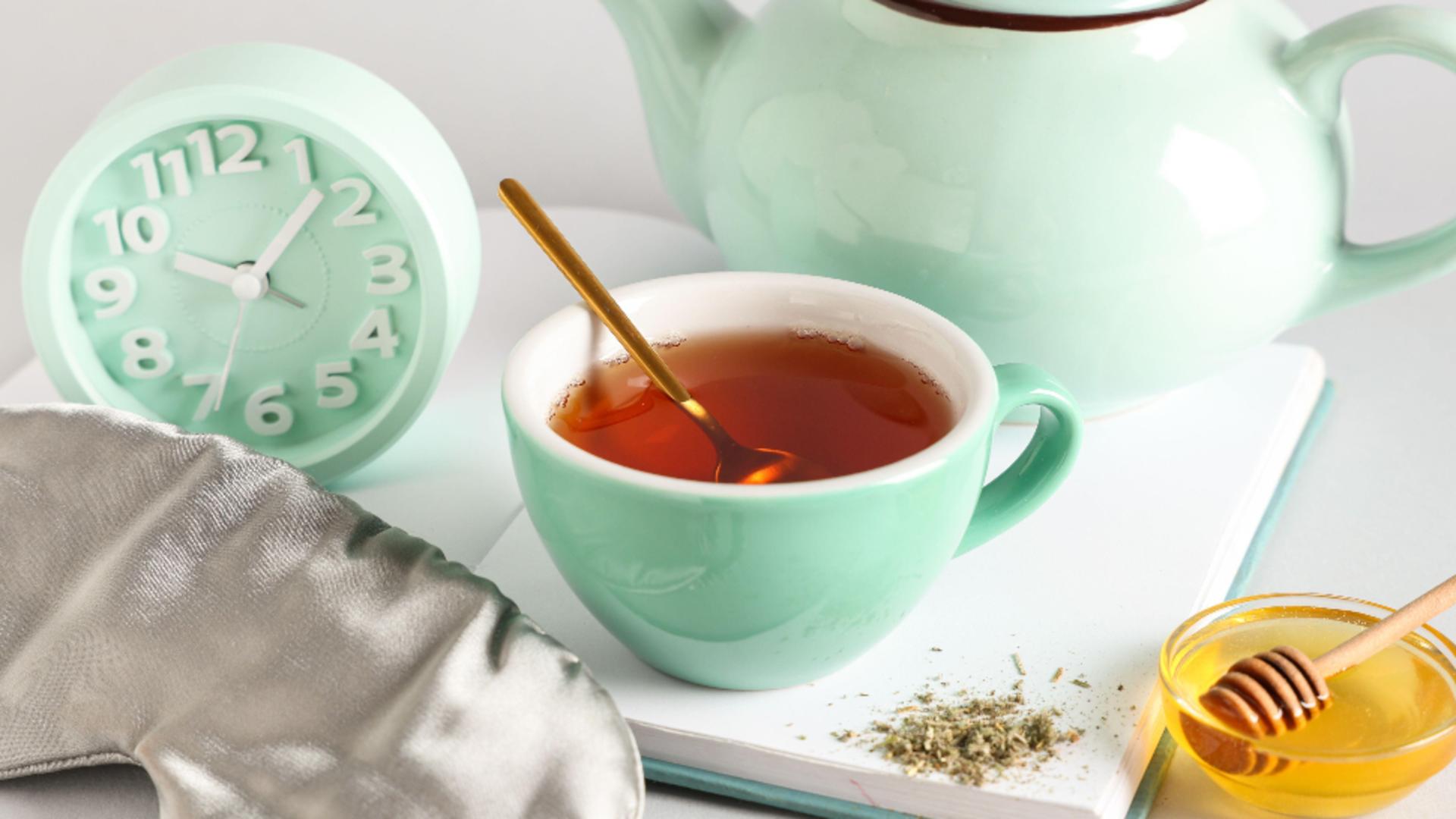  5 ceaiuri-minune, care te ajută să ai parte de un somn rapid și odihnitor. Ce plante se află pe listă/ Profimedia